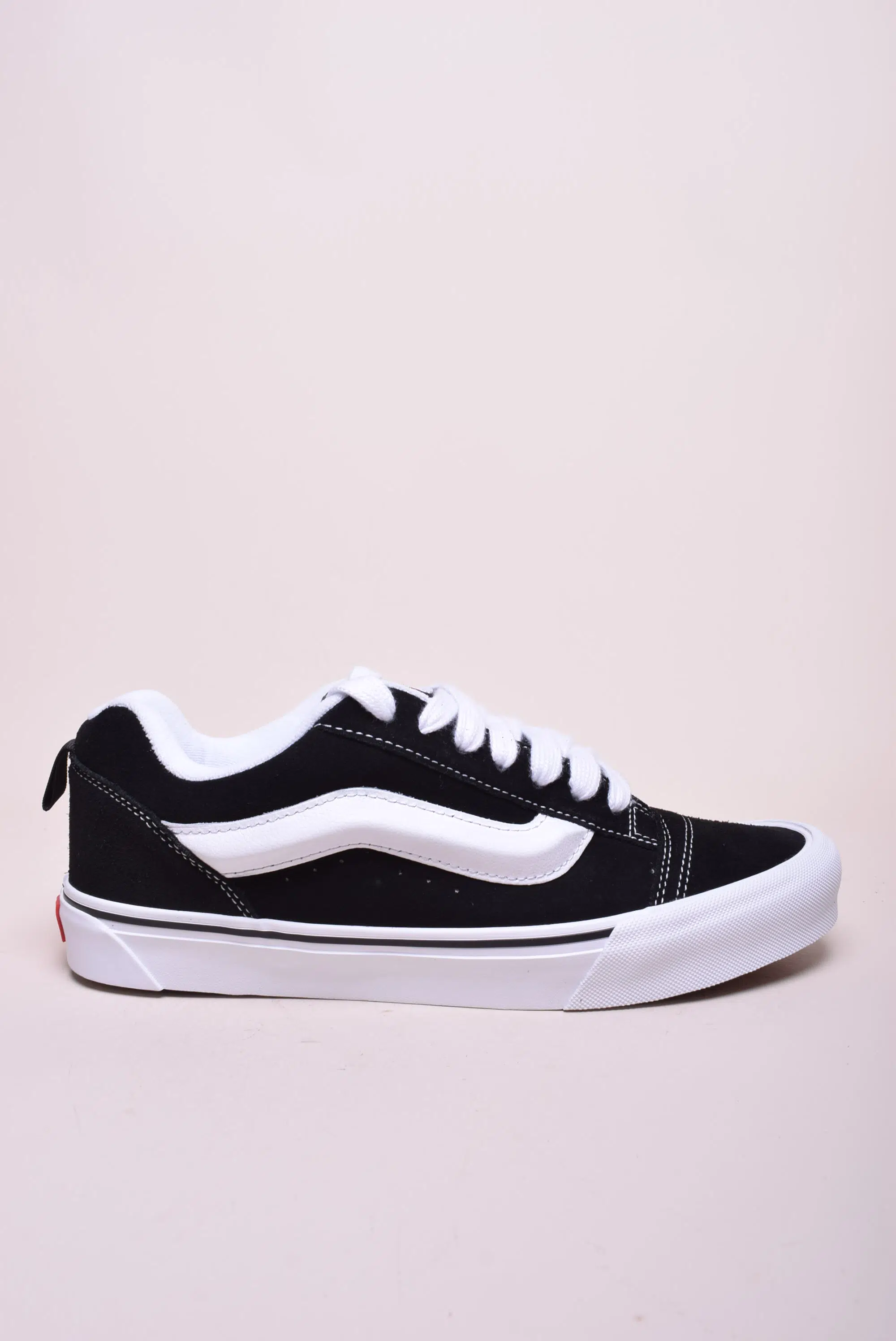 Sneakers barbati Knu Skool [0]