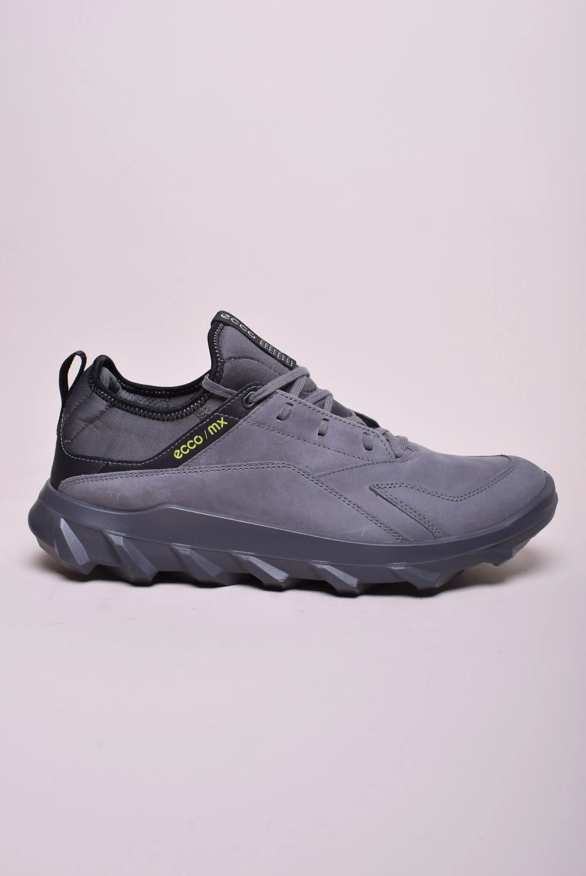 Sneakers barbati MX Low [0]