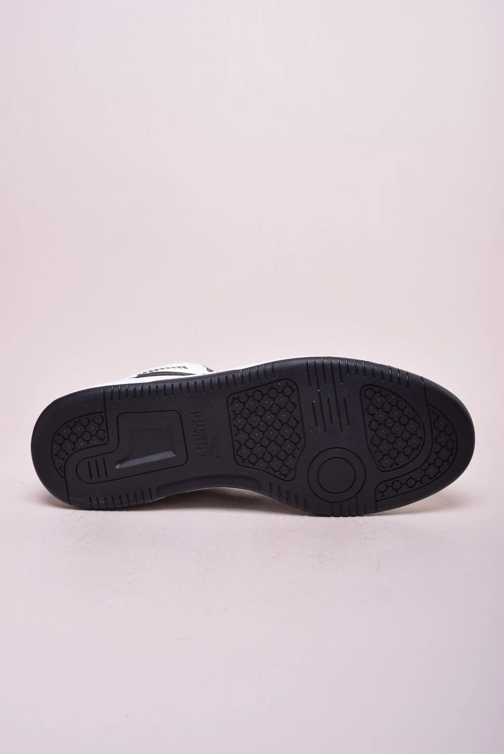 Sneakers barbati Rebound v6 [1]