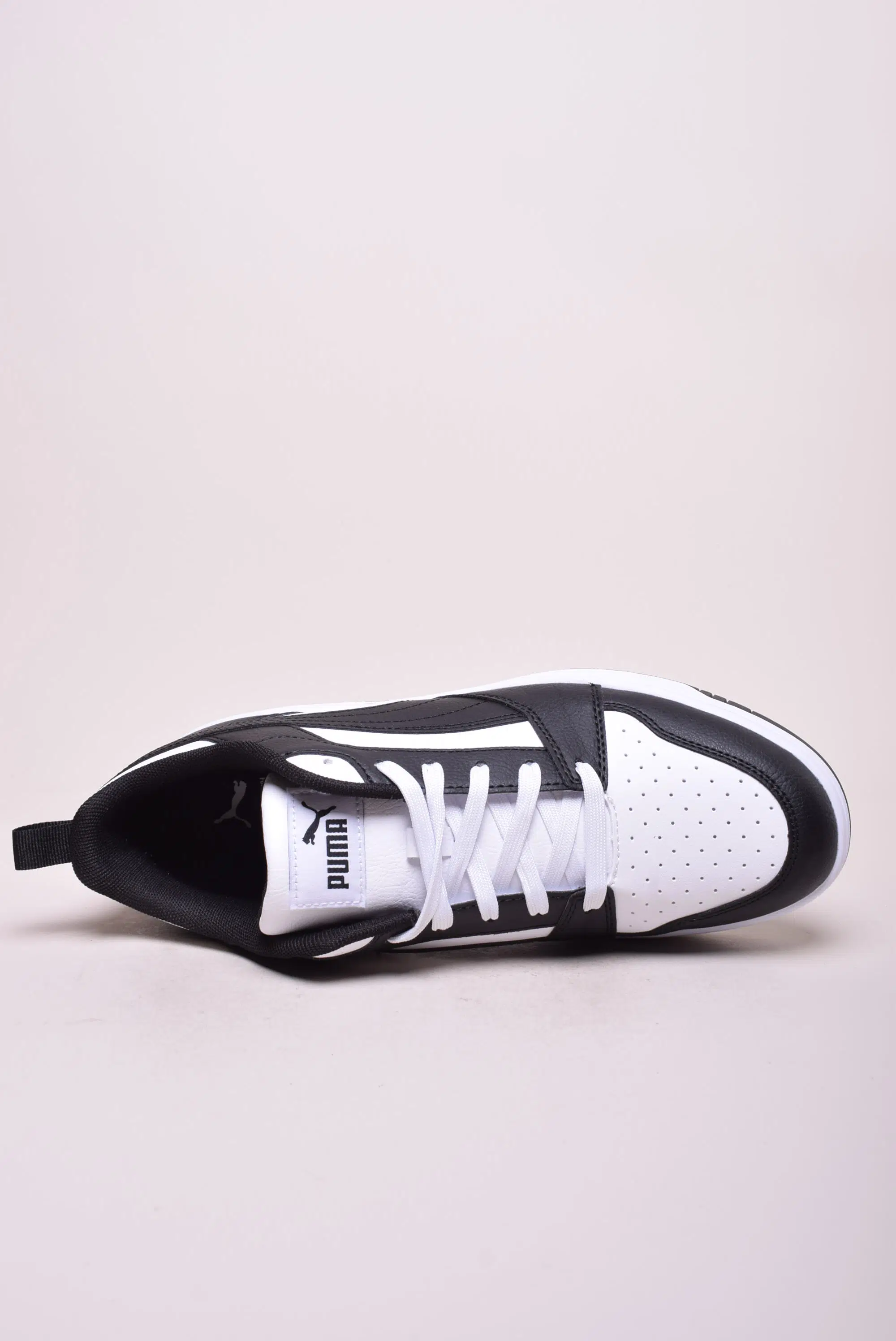 Sneakers barbati Rebound V6 Low [3]
