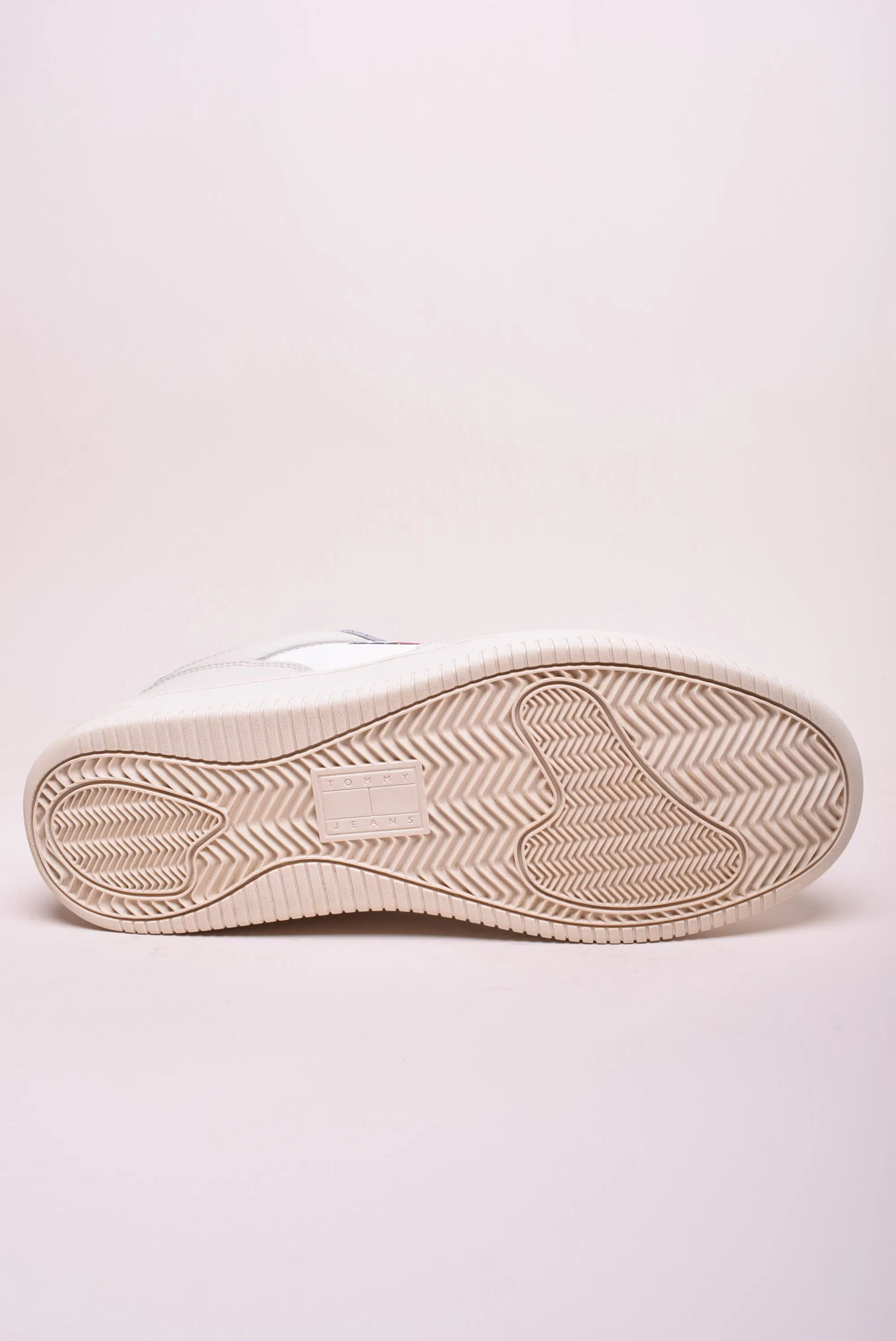 Sneakers barbati Retro Basket [1]