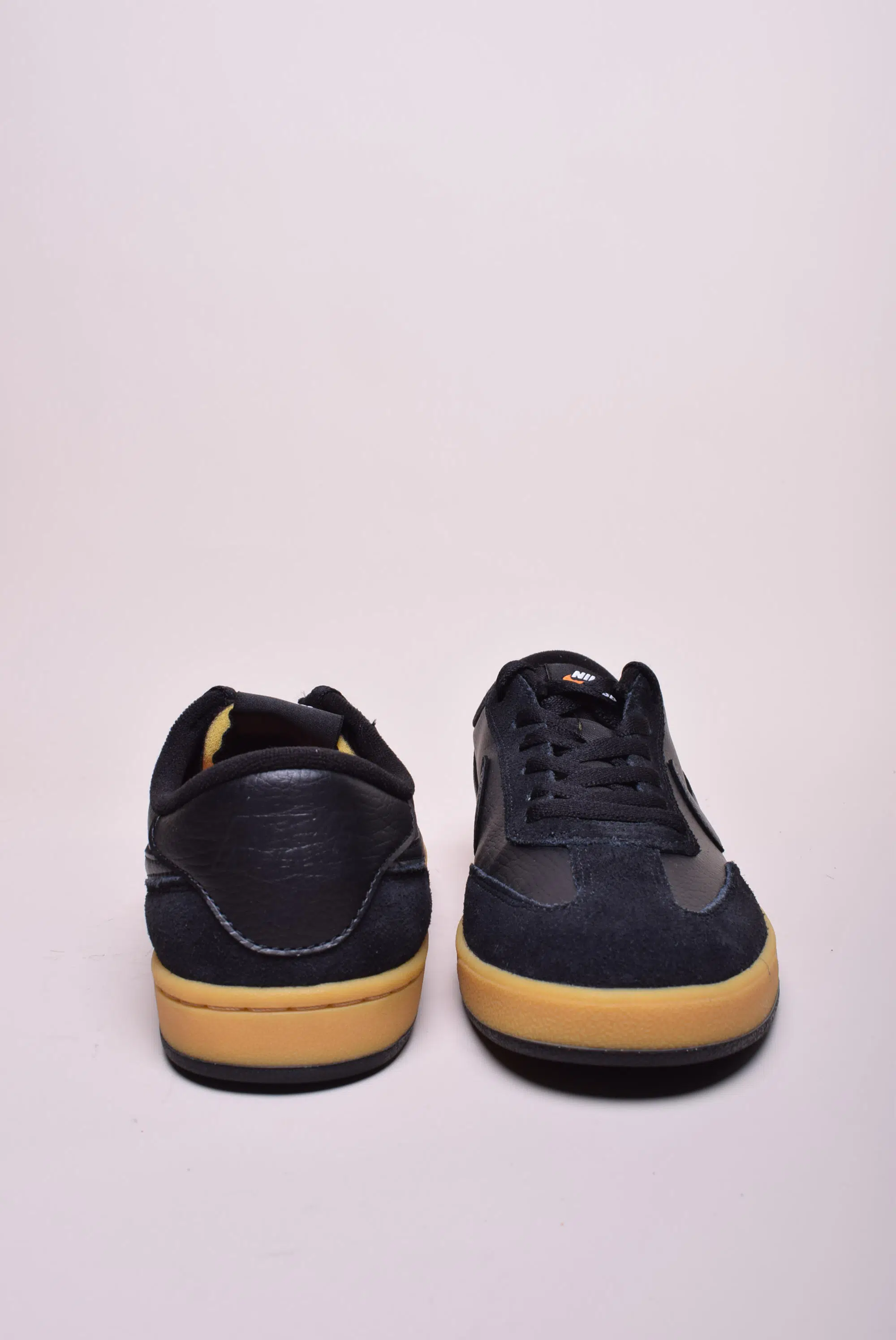 Sneakers barbati SB FC Classic [2]