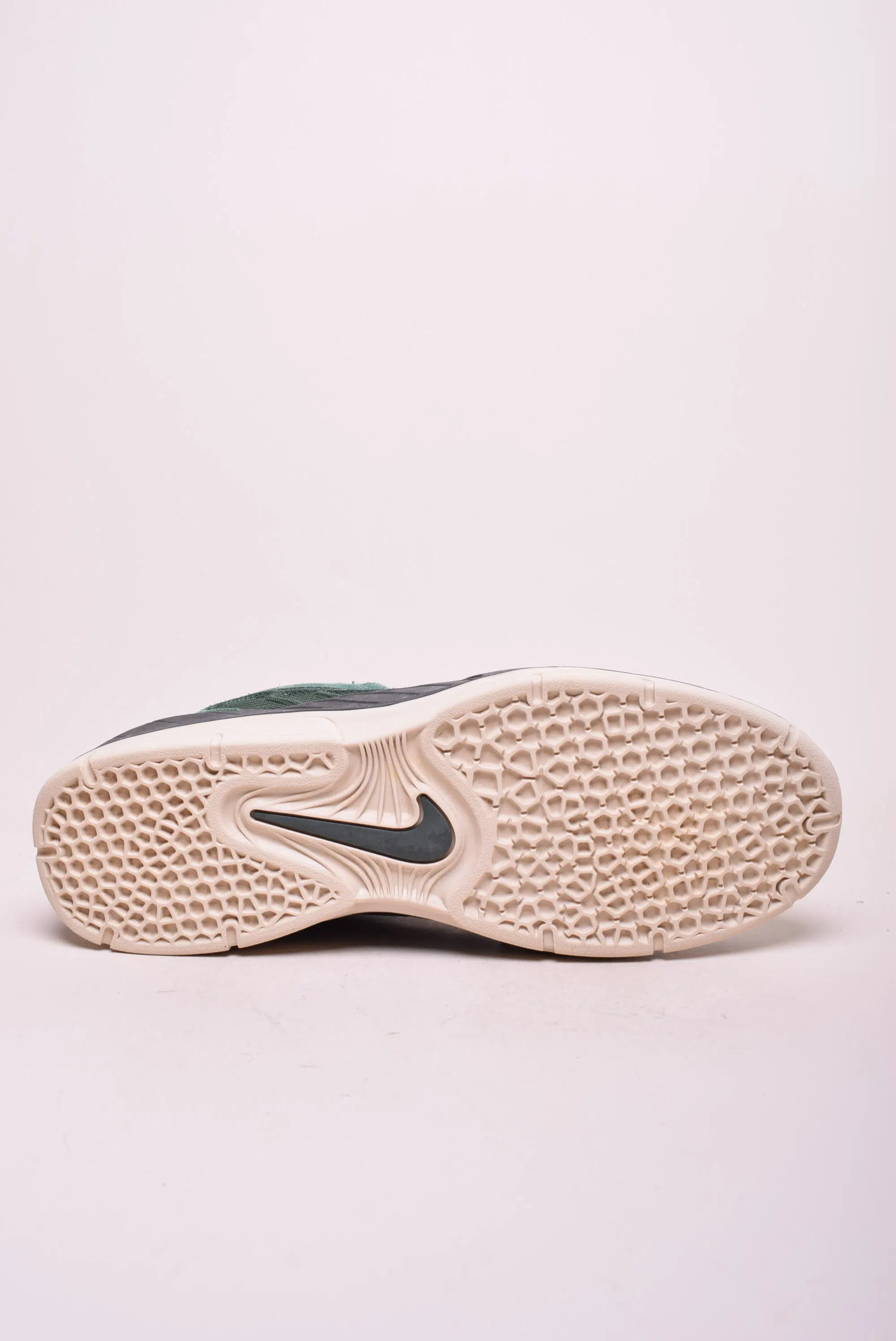 Sneakers barbati SB Vertebrae [1]