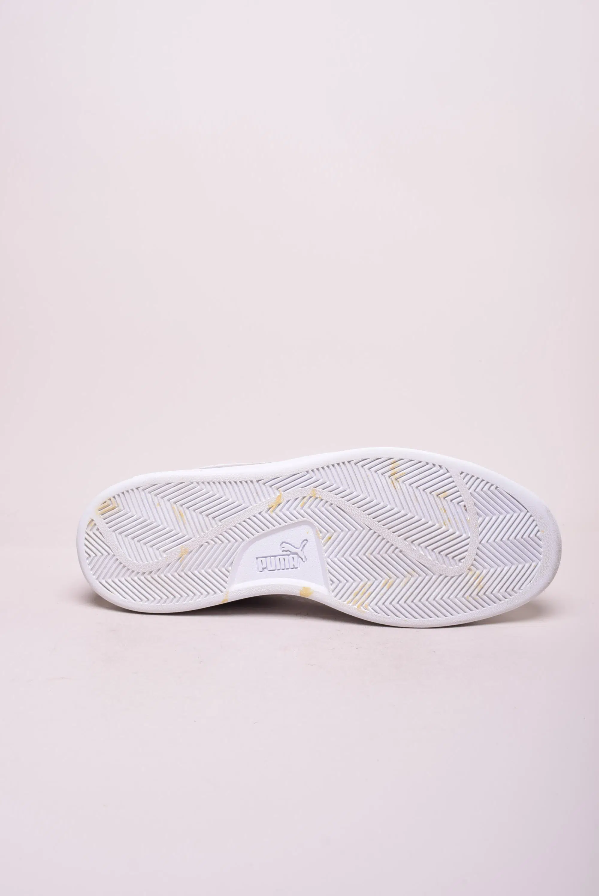 Sneakers barbati Smash v2 [1]
