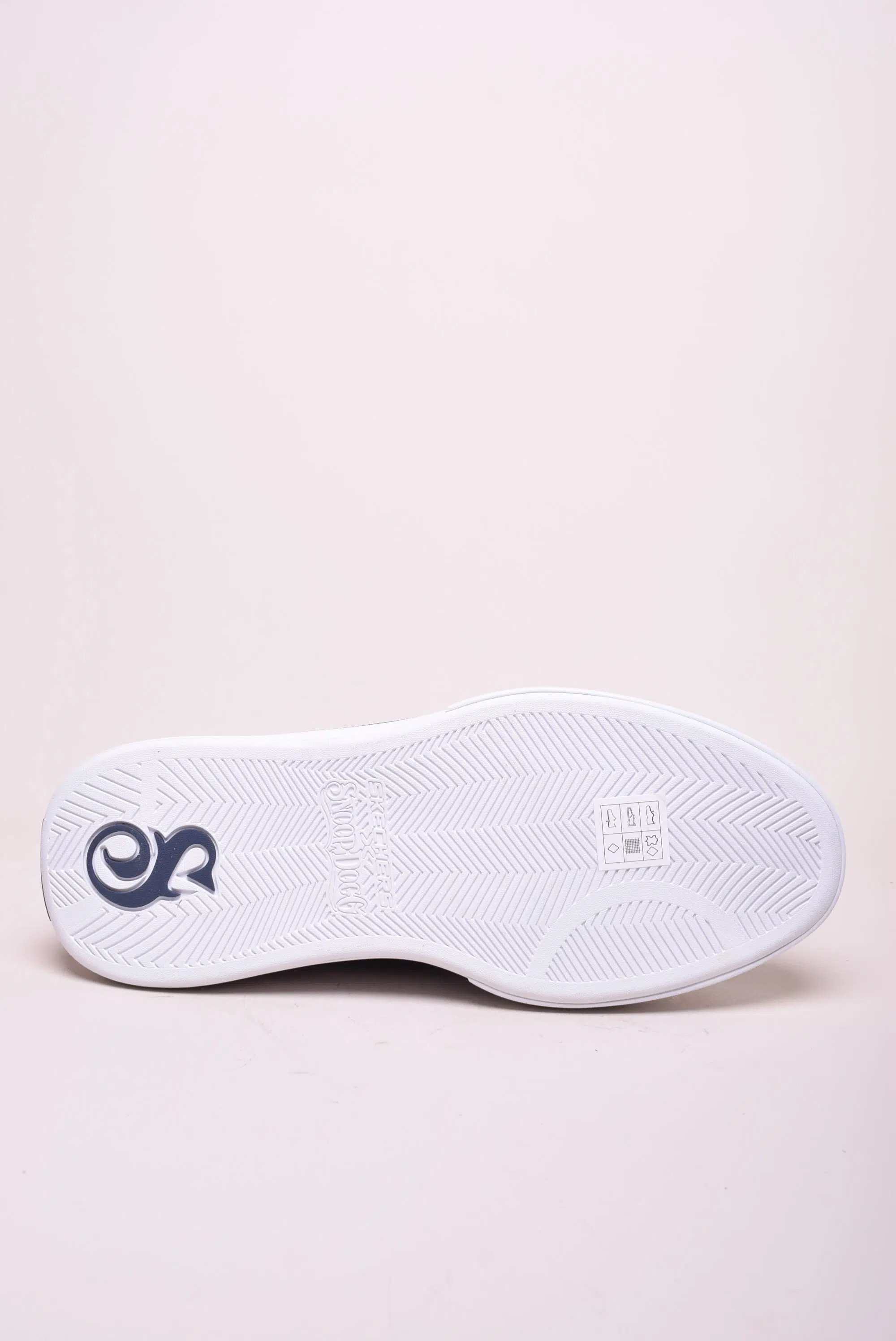 Sneakers barbati Snoop Dog [1]