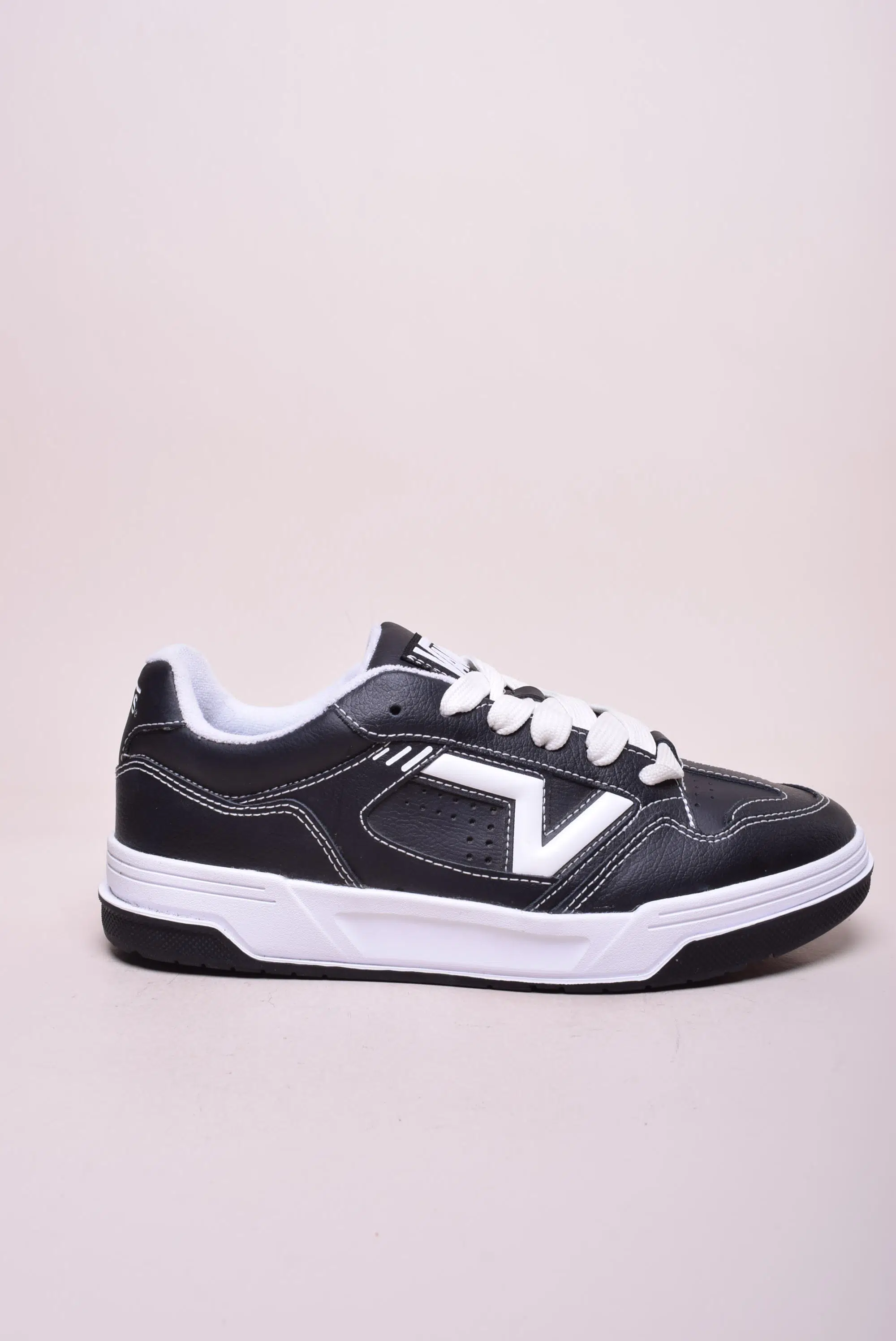 Sneakers barbati Upland