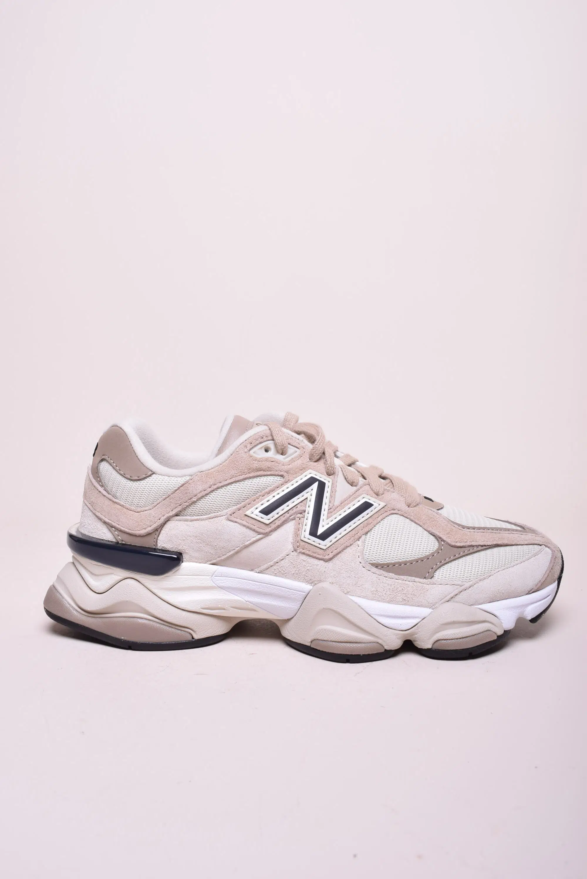 Sneakers dama 9060 [0]