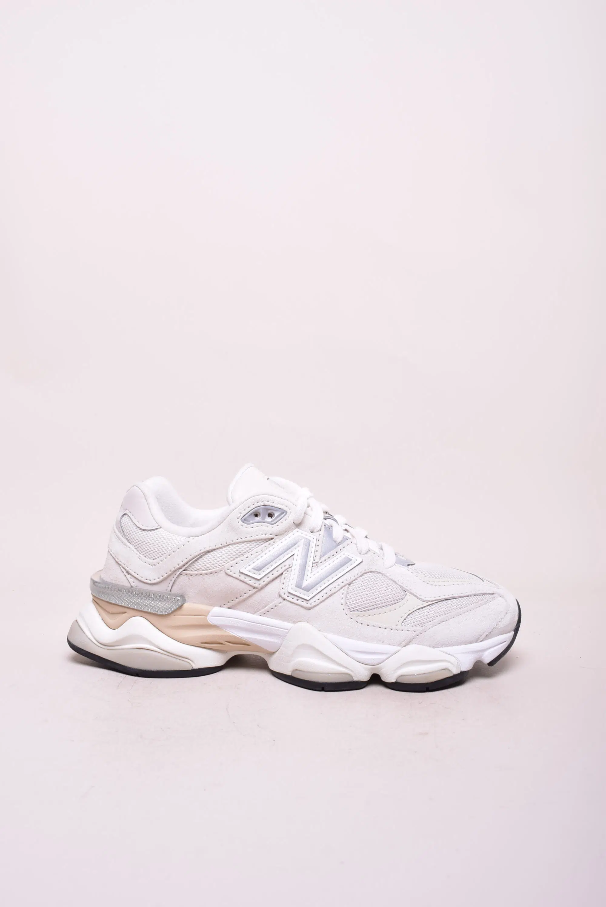 Sneakers dama 9060 [0]