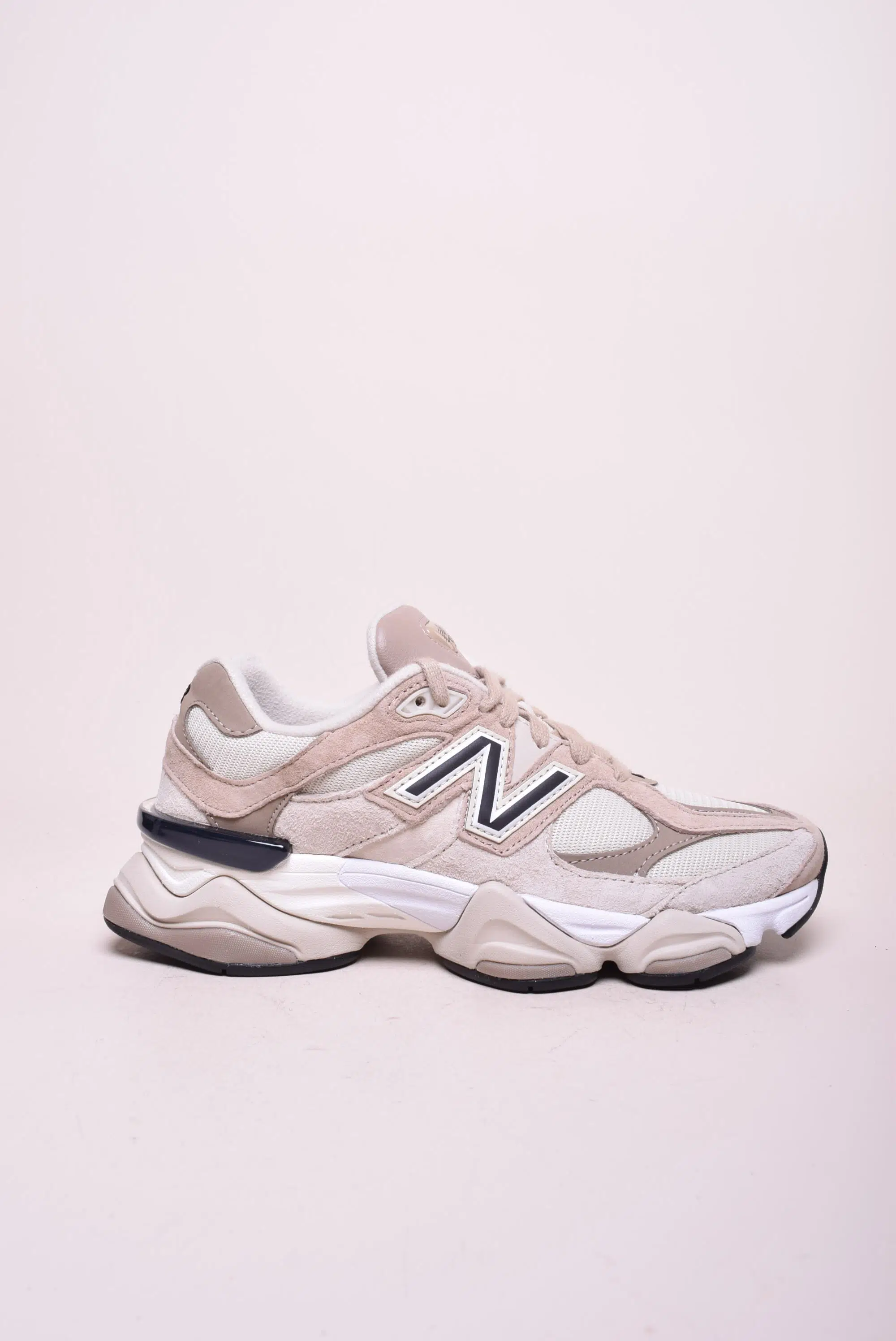 Sneakers dama 9060 [0]