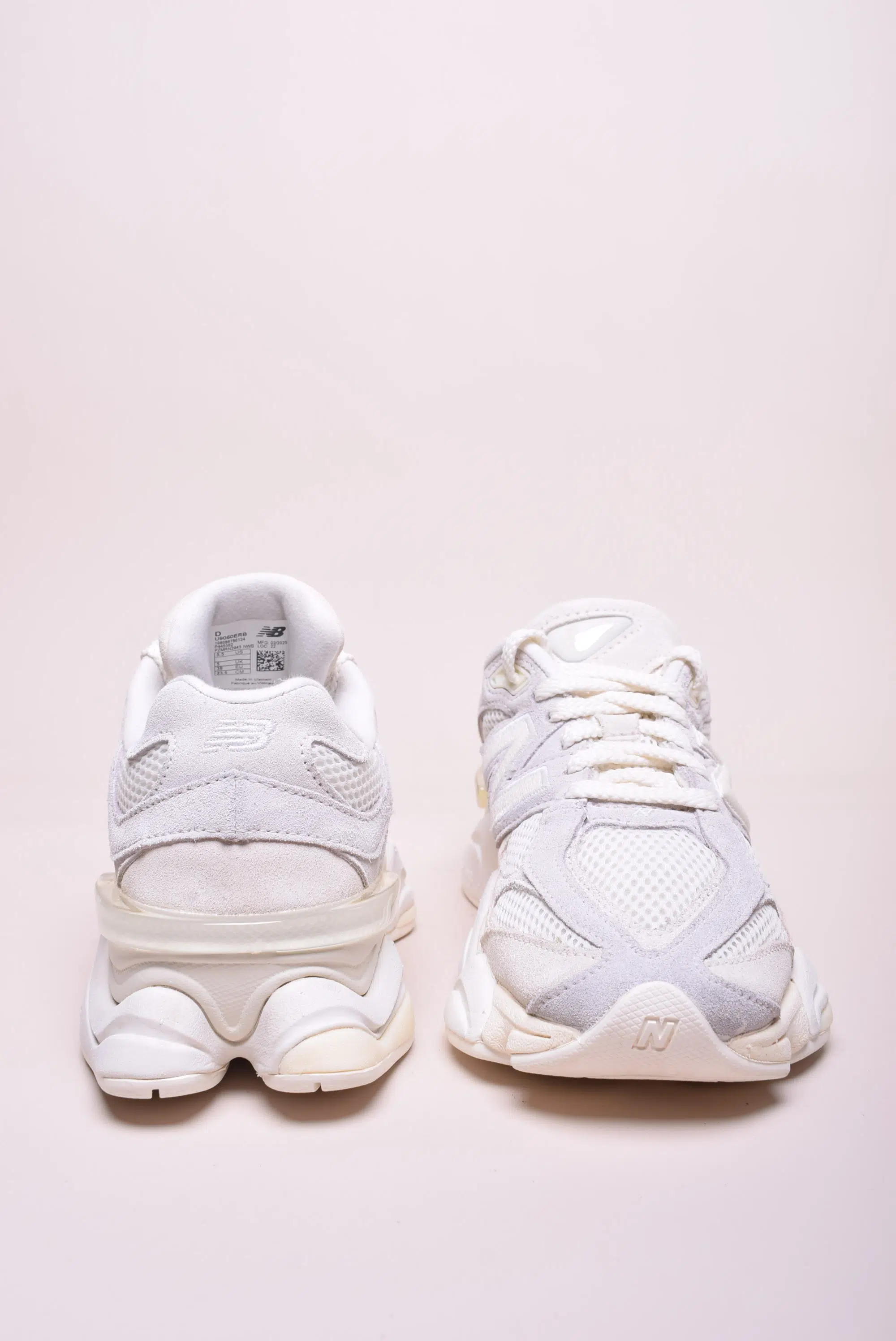 Sneakers dama 9060 [2]