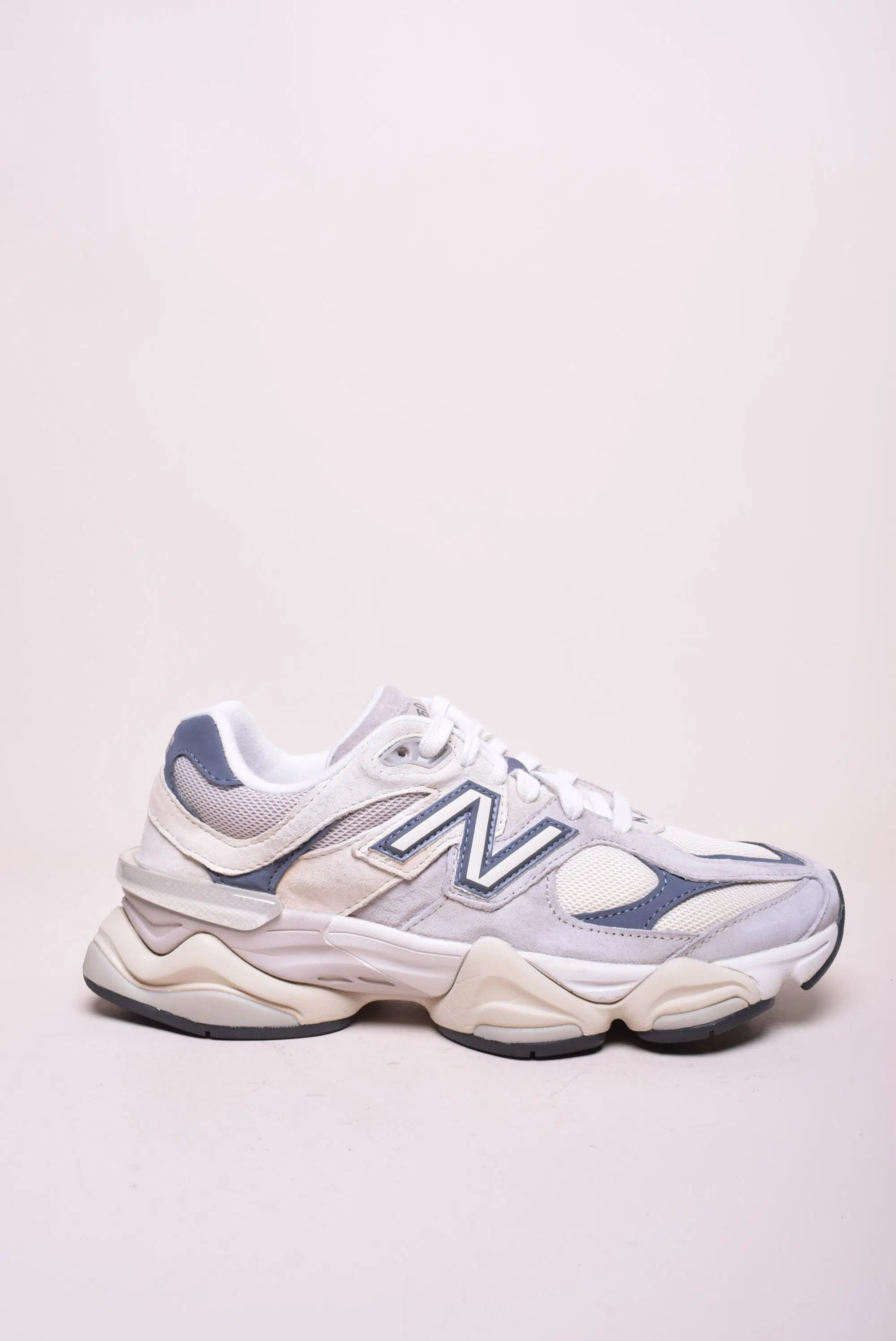 Sneakers dama 9060 [0]