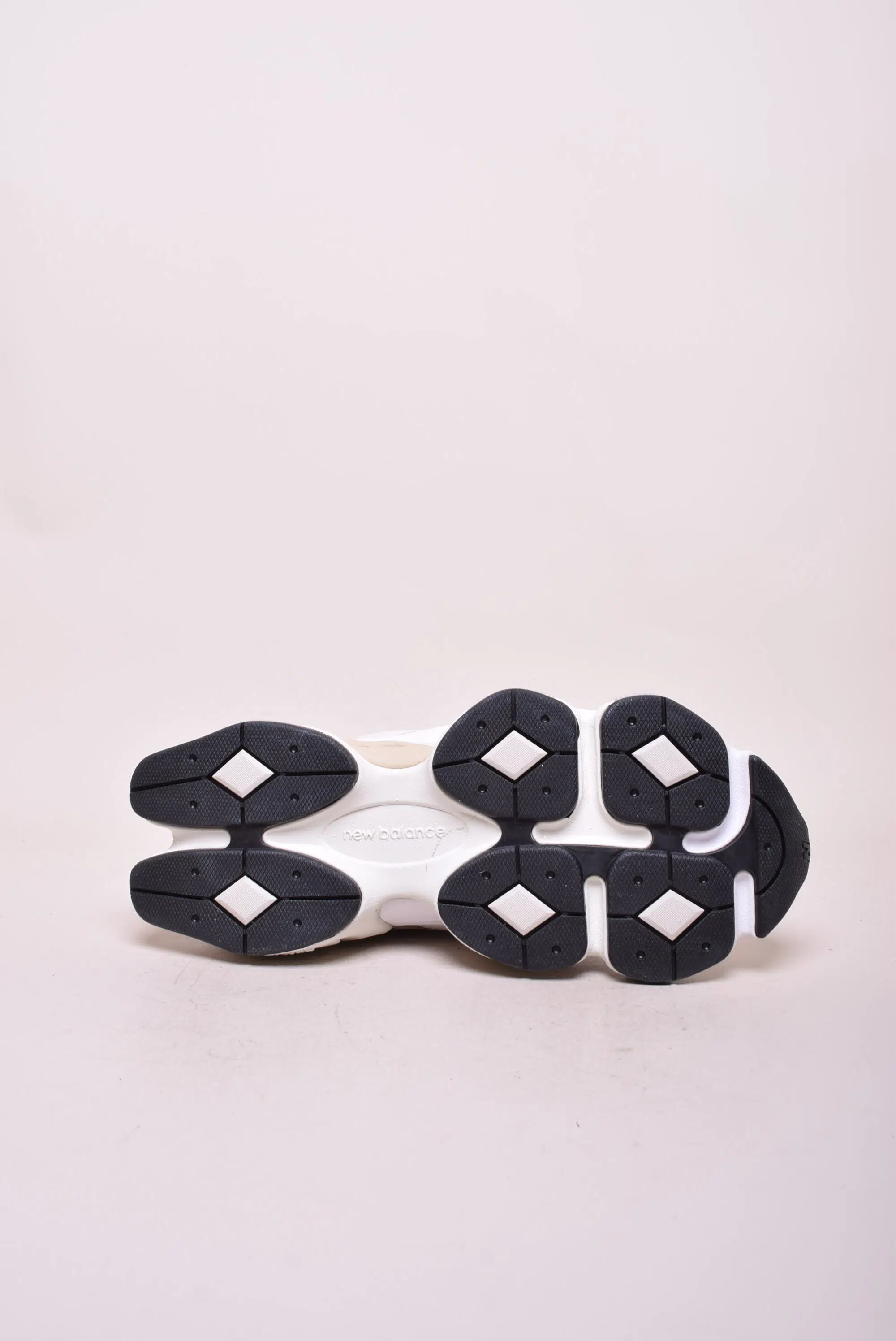 Sneakers dama 9060 [1]