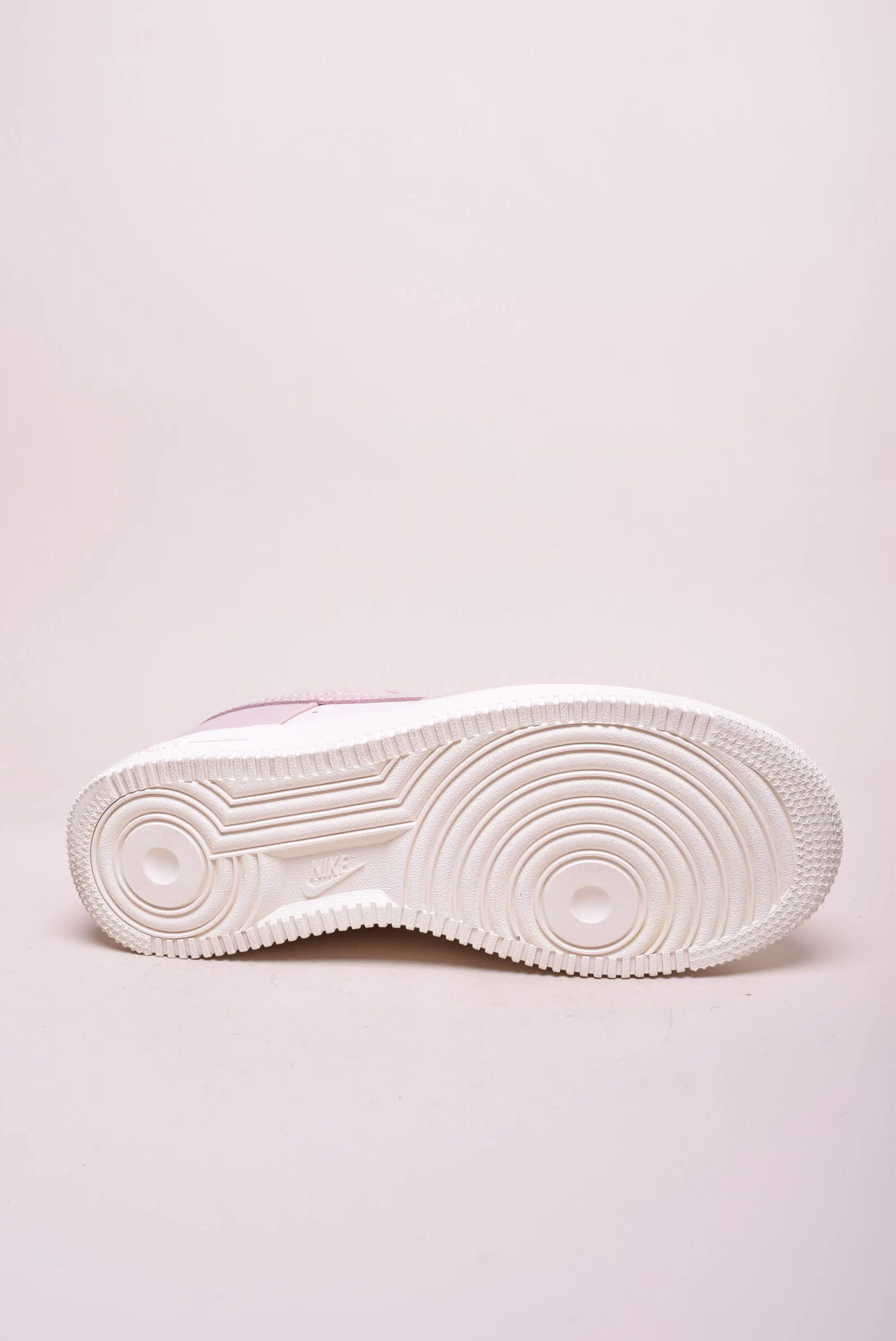 Sneakers dama Air Force 1 '07 [1]