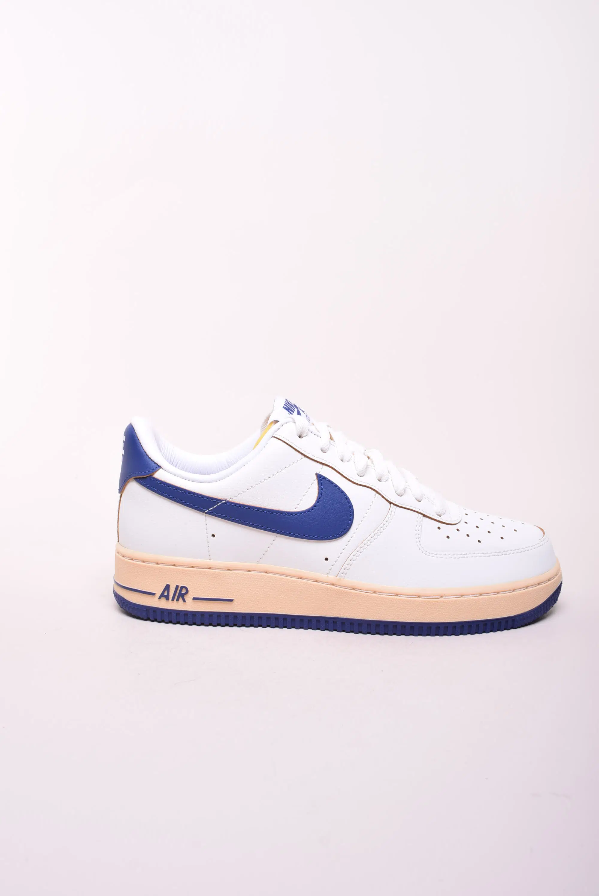 Sneakers dama Air Force 1 '07 [0]