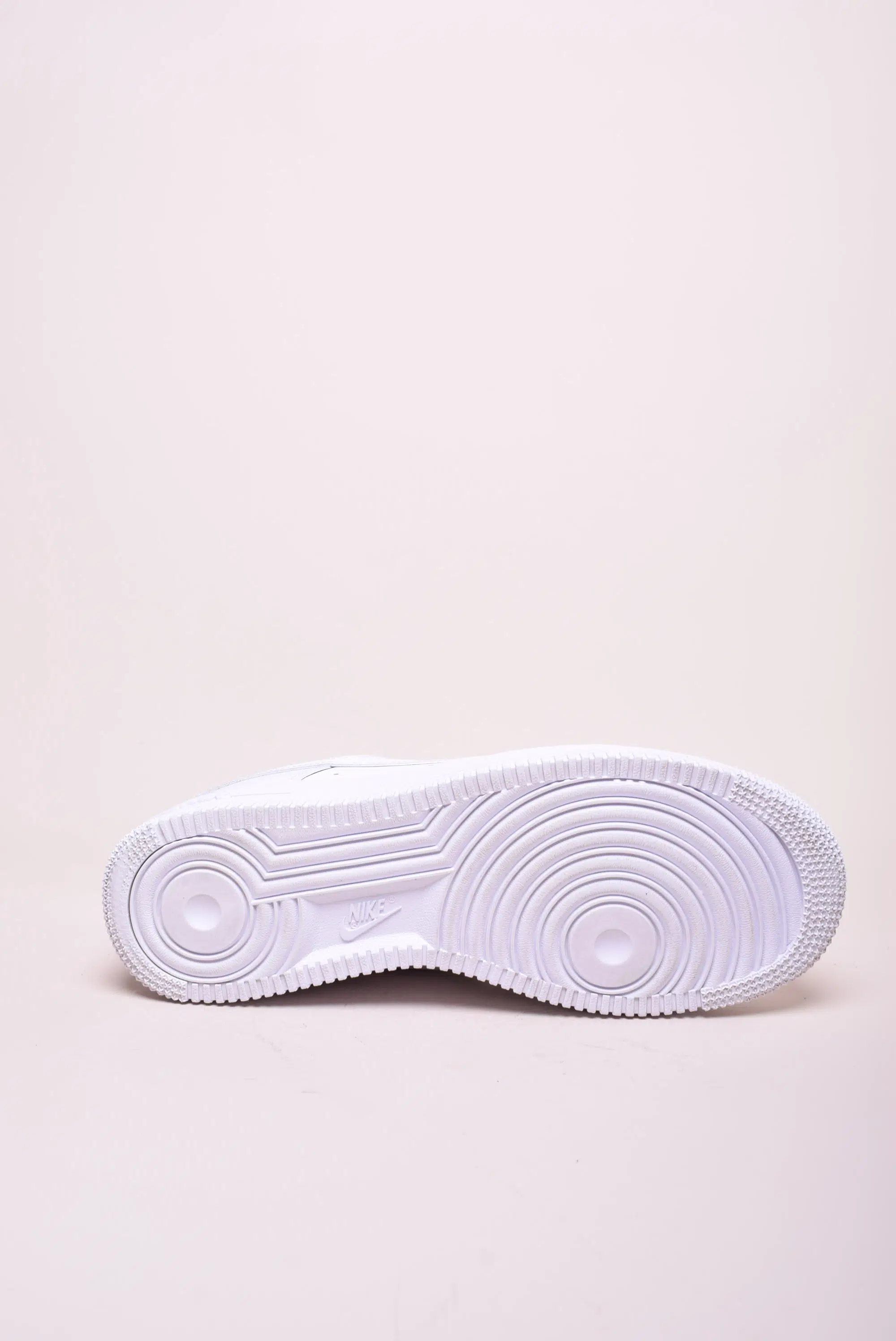 Sneakers dama Air Force 1 '07 [1]