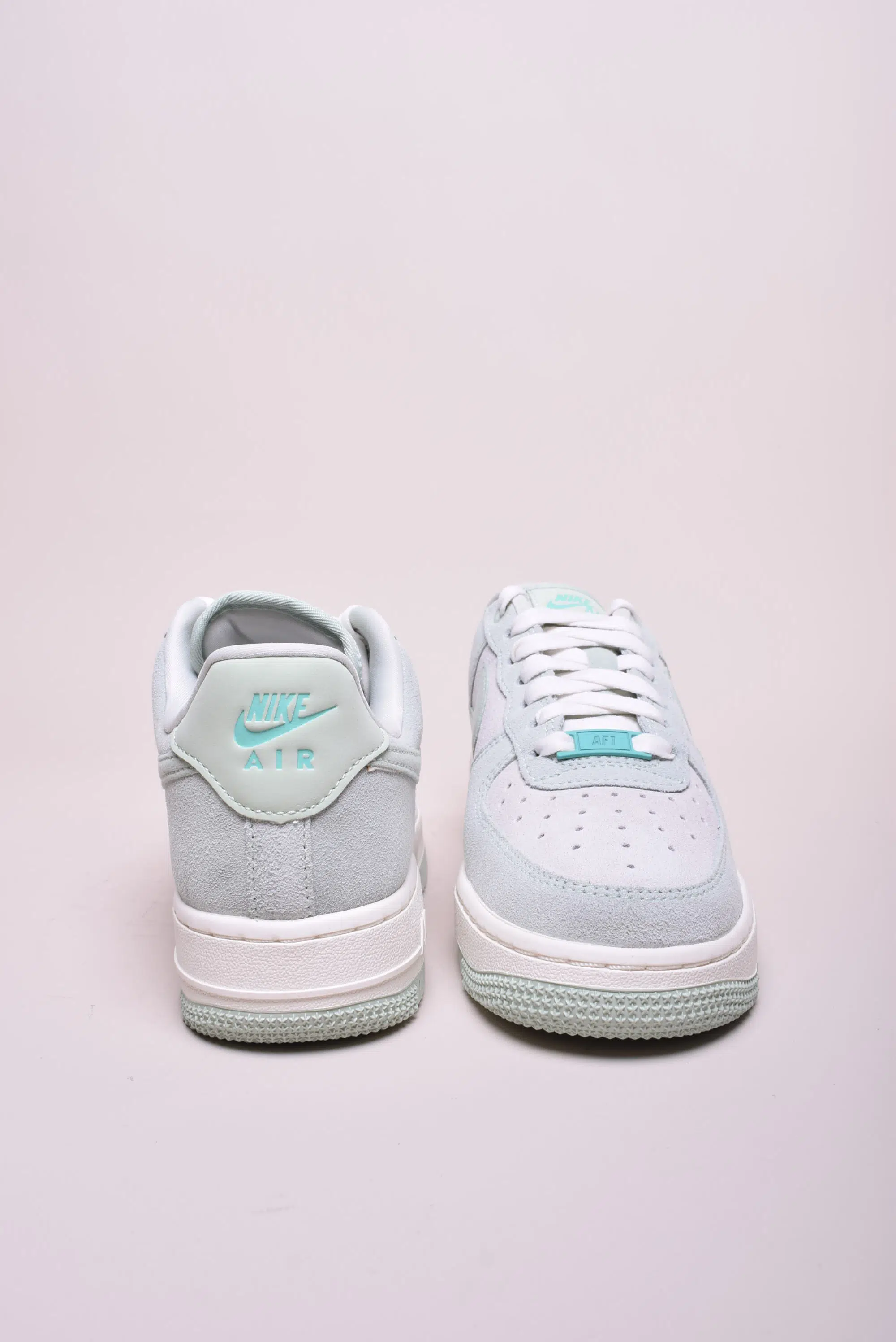 Sneakers dama Air Force 1 '07 [2]