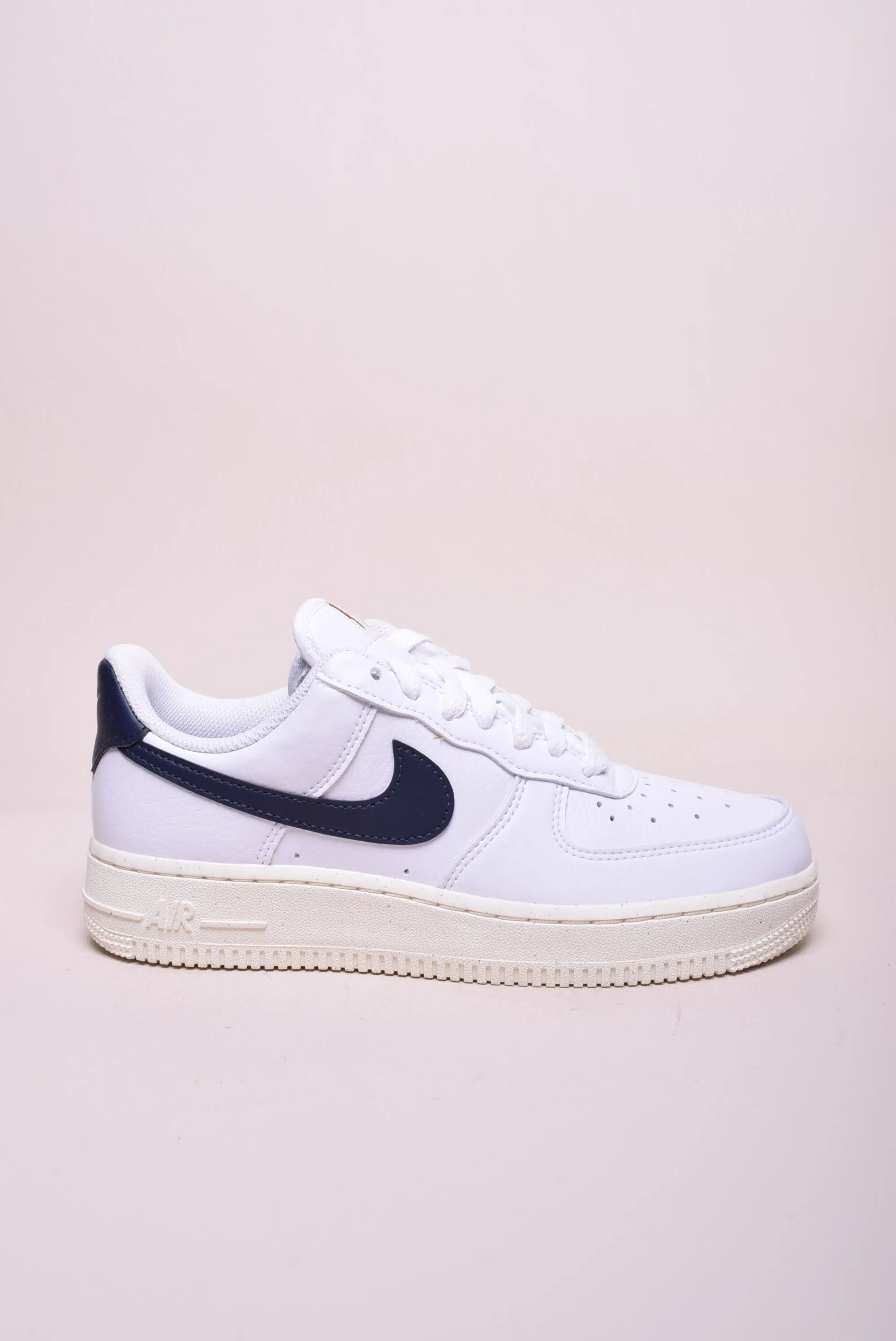 Sneakers dama Air Force 1 '07