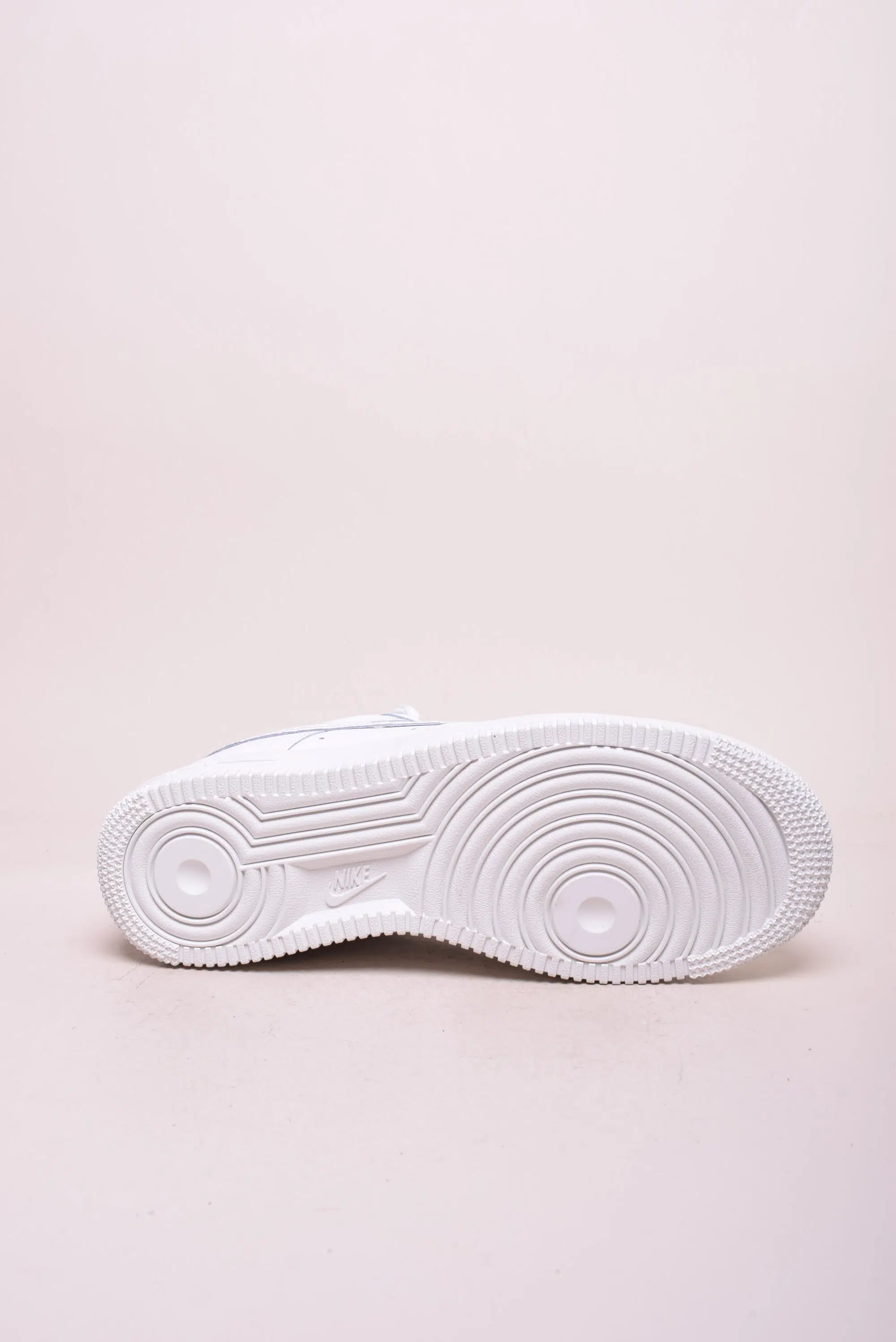 Sneakers dama Air Force 1 '07 [1]