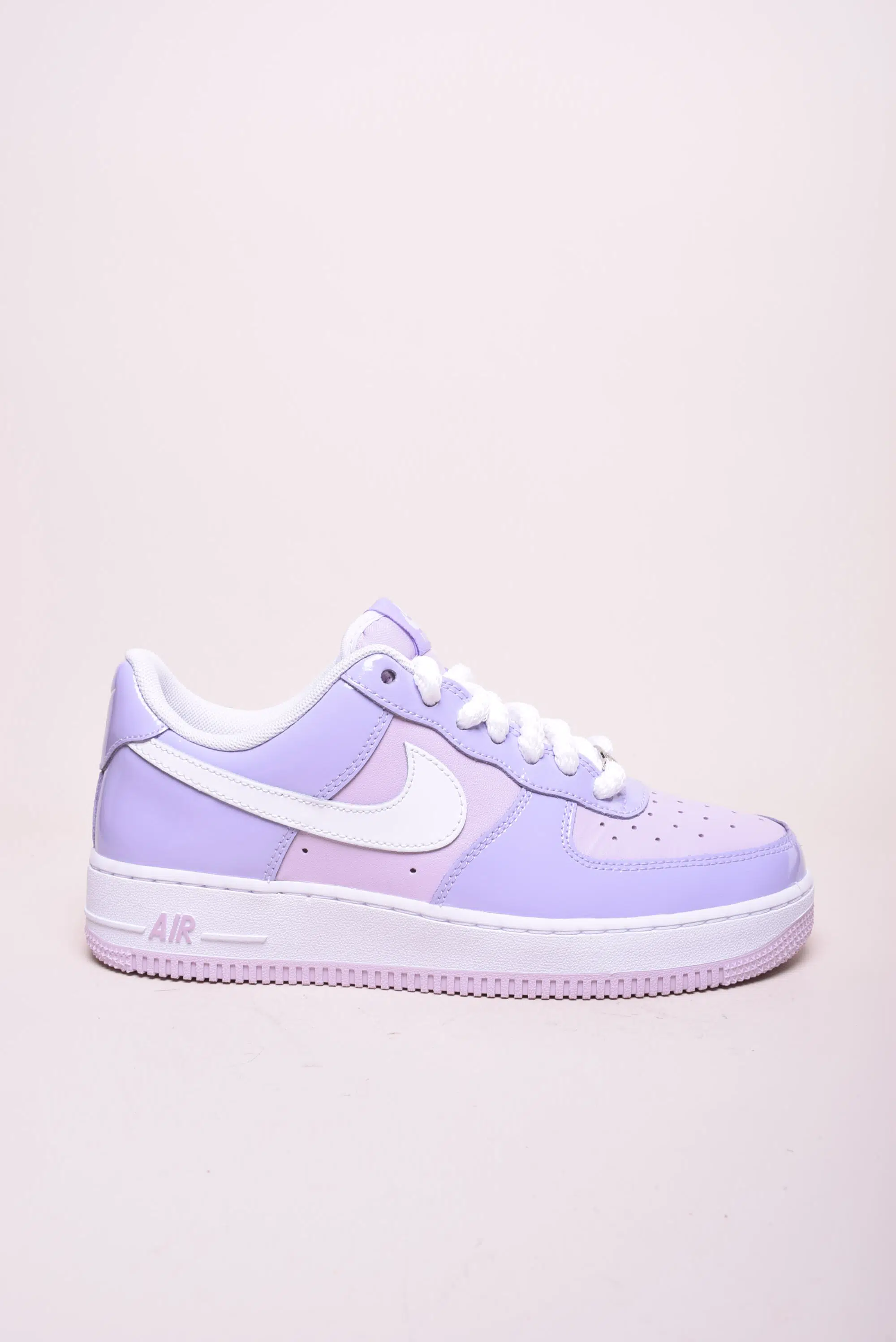Sneakers dama Air Force 1 '07 LV8 [0]