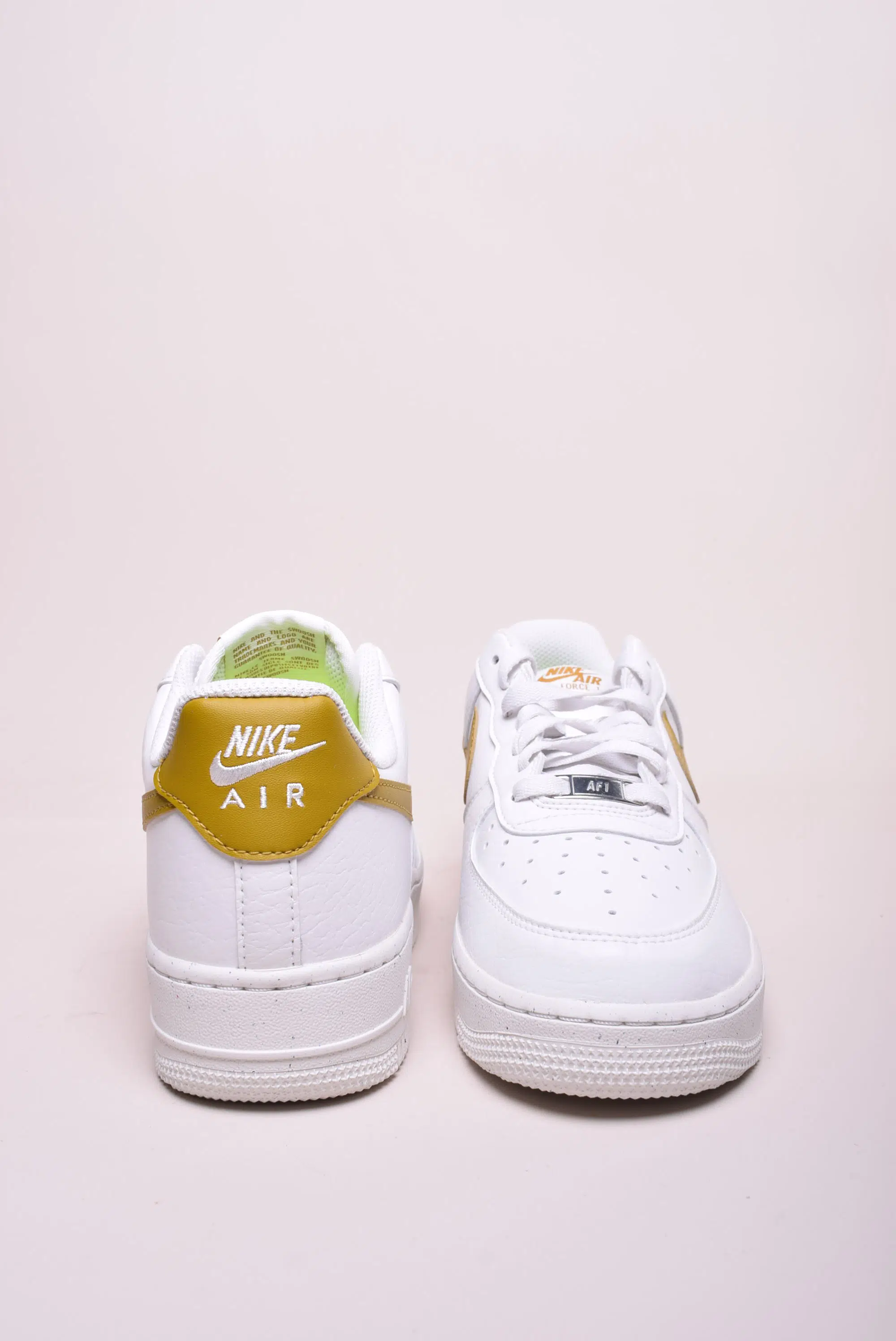 Sneakers dama Air Force 1 '07 Next Nature [2]