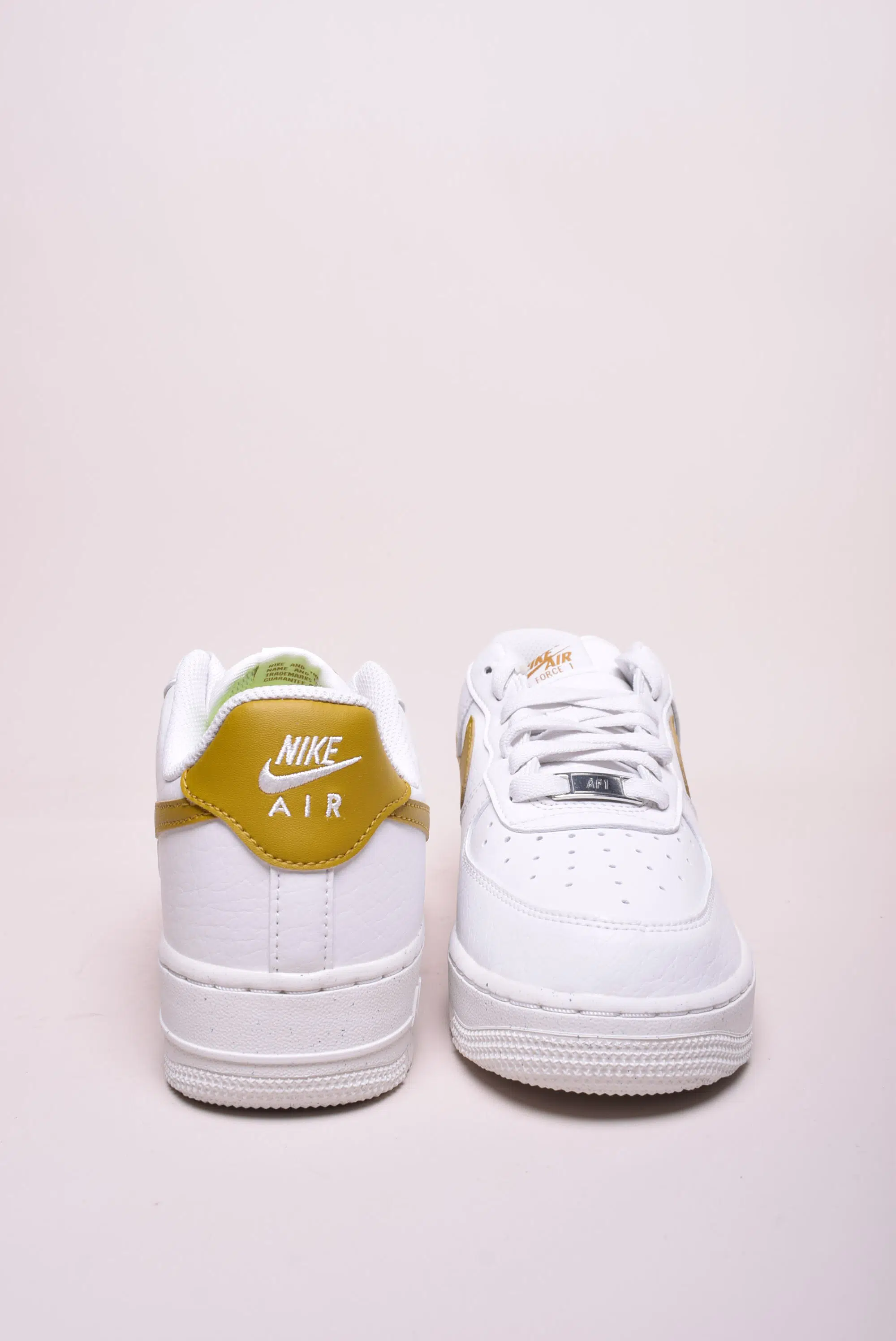 Sneakers dama Air Force 1 '07 Next Nature [2]
