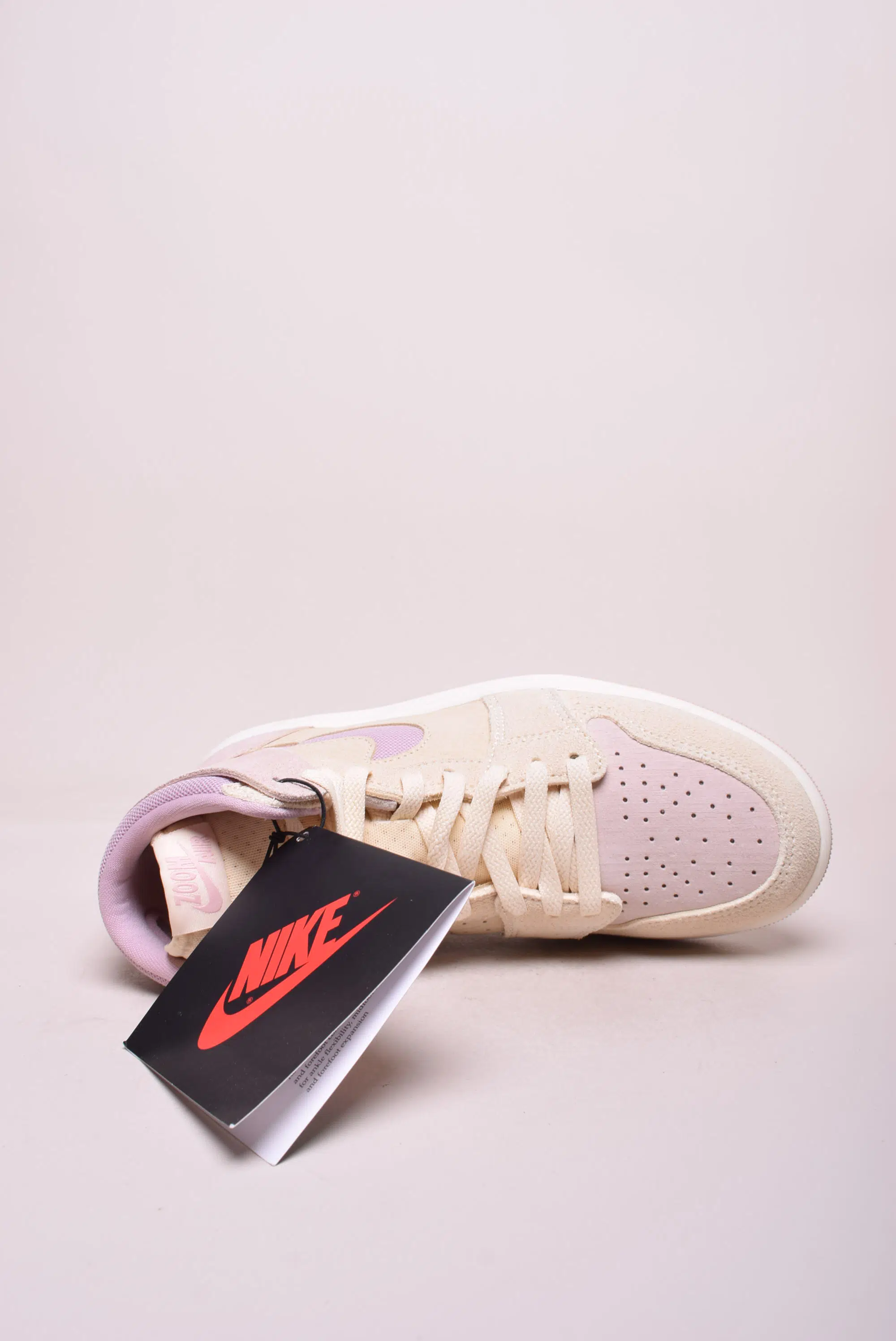 Sneakers dama Air Jordan 1 High Zoom Air CMFT 2 [3]