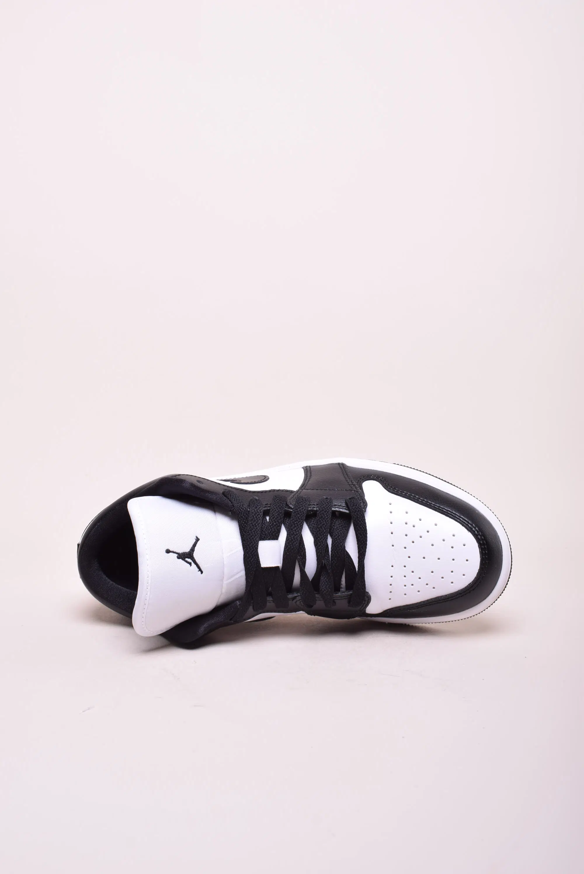 Sneakers dama Air Jordan 1 Low [3]