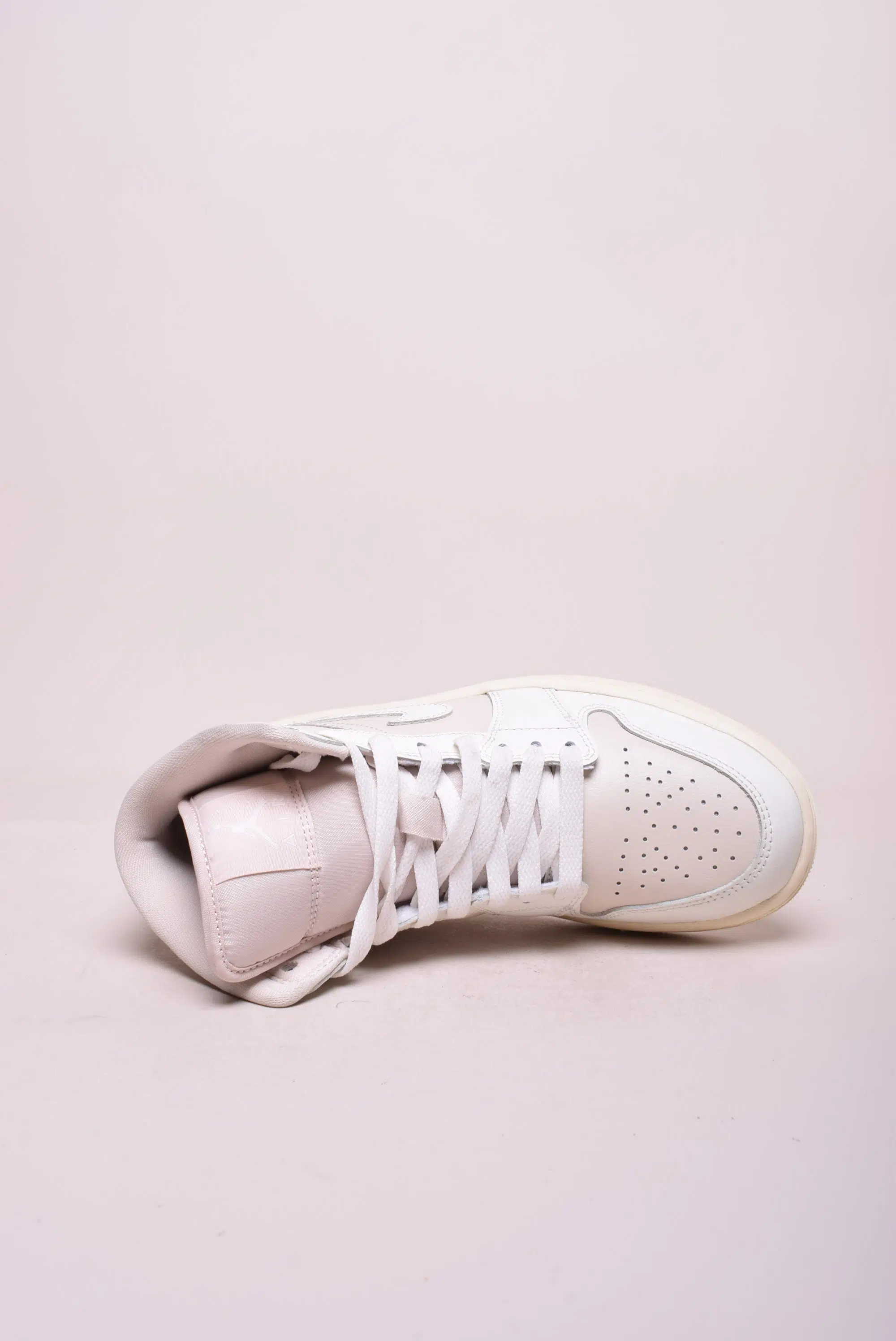 Sneakers dama Air Jordan 1 Mid [3]