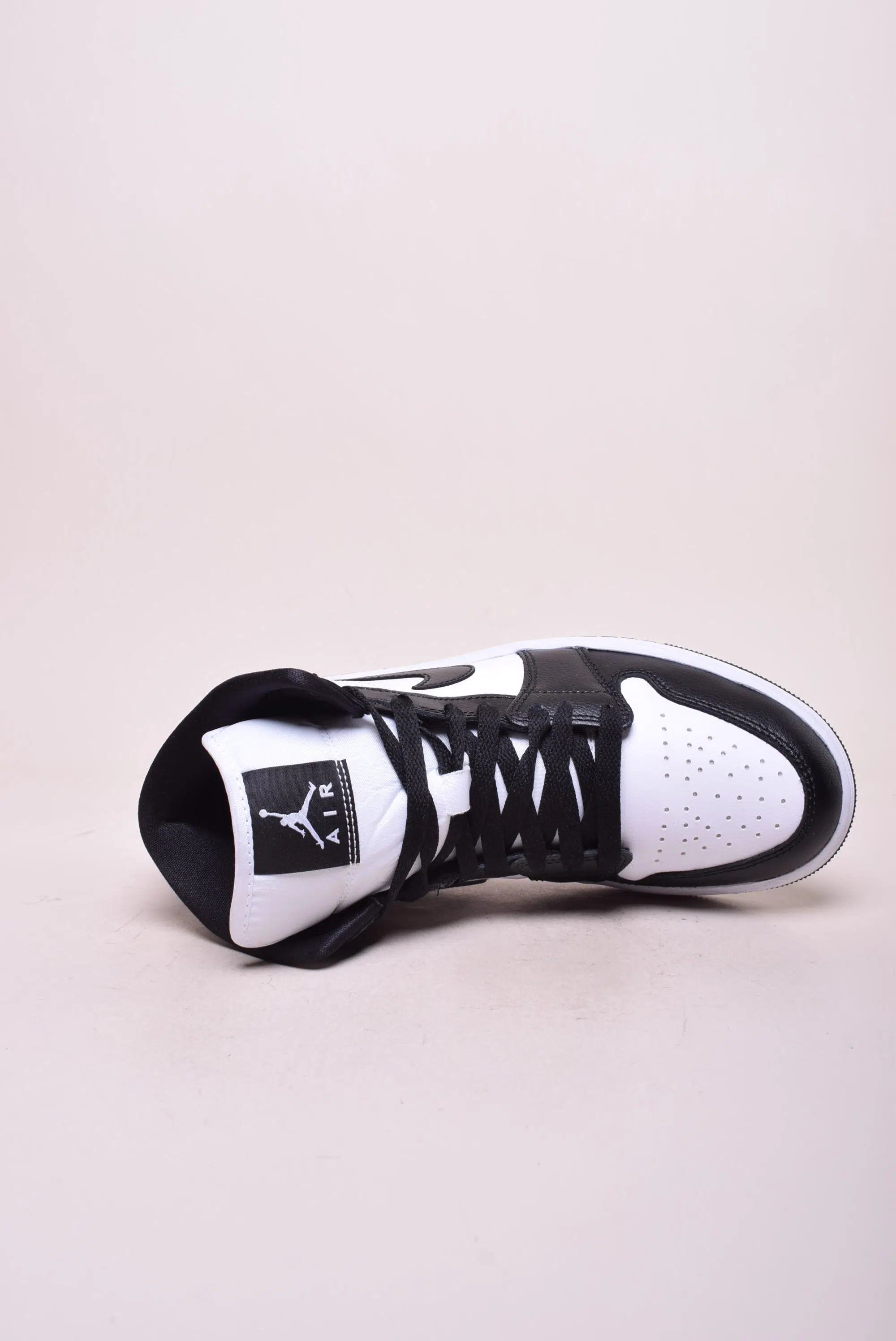 Sneakers dama Air Jordan 1 Mid [3]