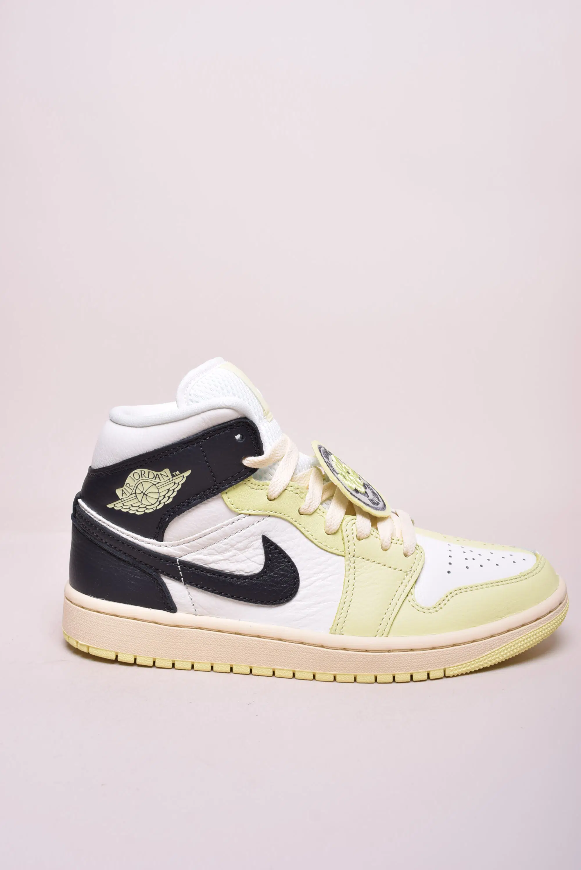 Încălțăminte damă - Sneakers dama Air Jordan 1 Mid