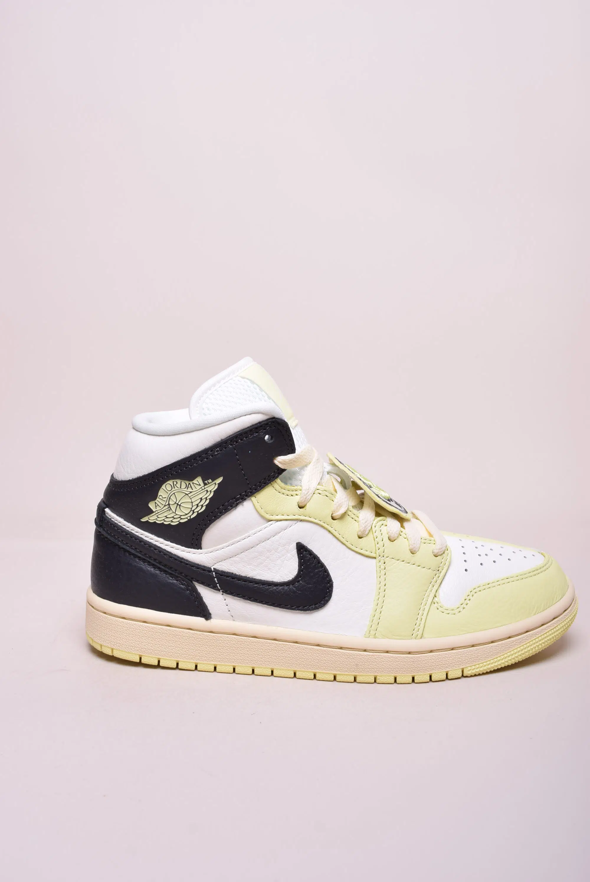 Încălțăminte damă - Sneakers dama Air Jordan 1 Mid