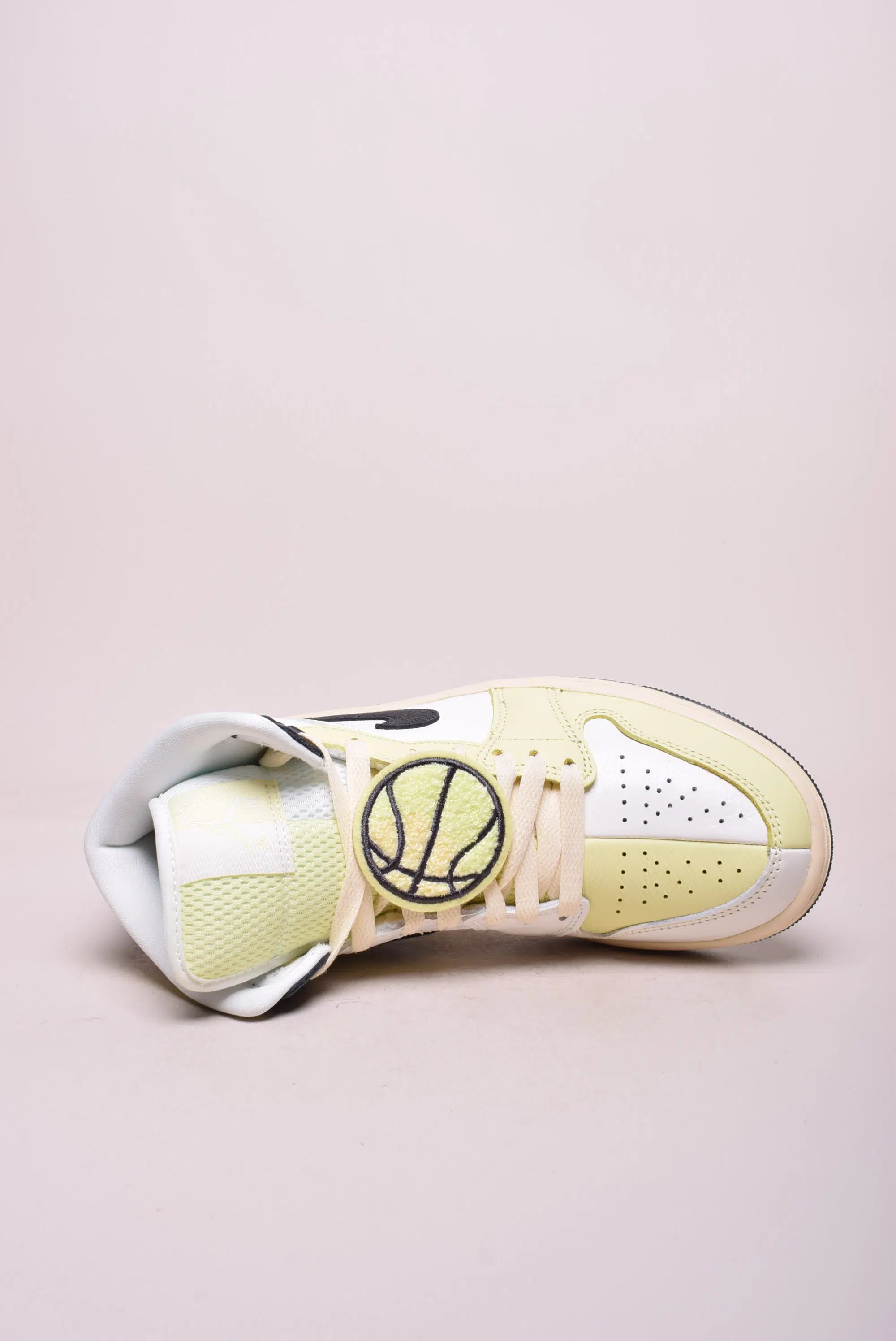Sneakers dama Air Jordan 1 Mid [3]