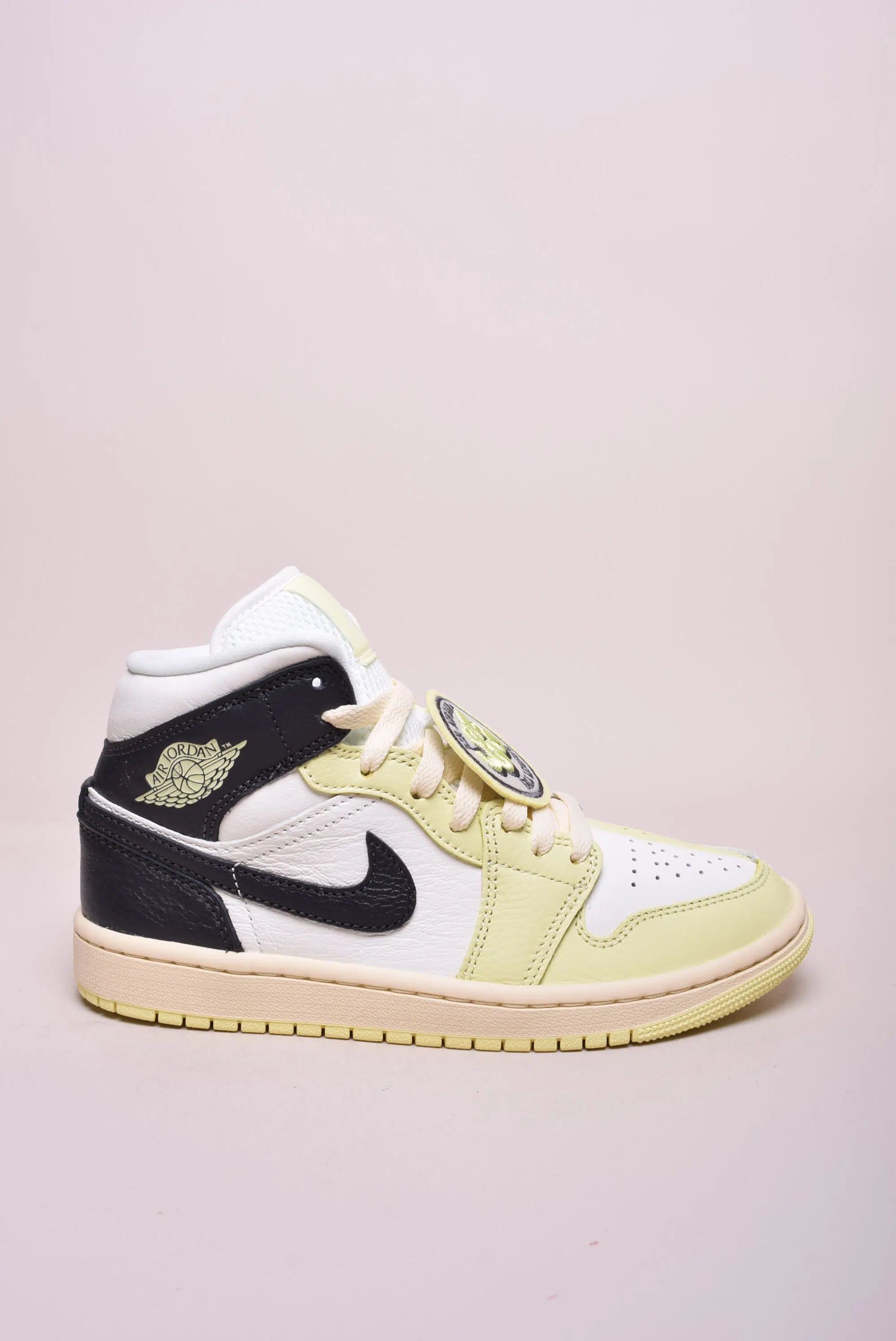Încălțăminte damă - Sneakers dama Air Jordan 1 Mid