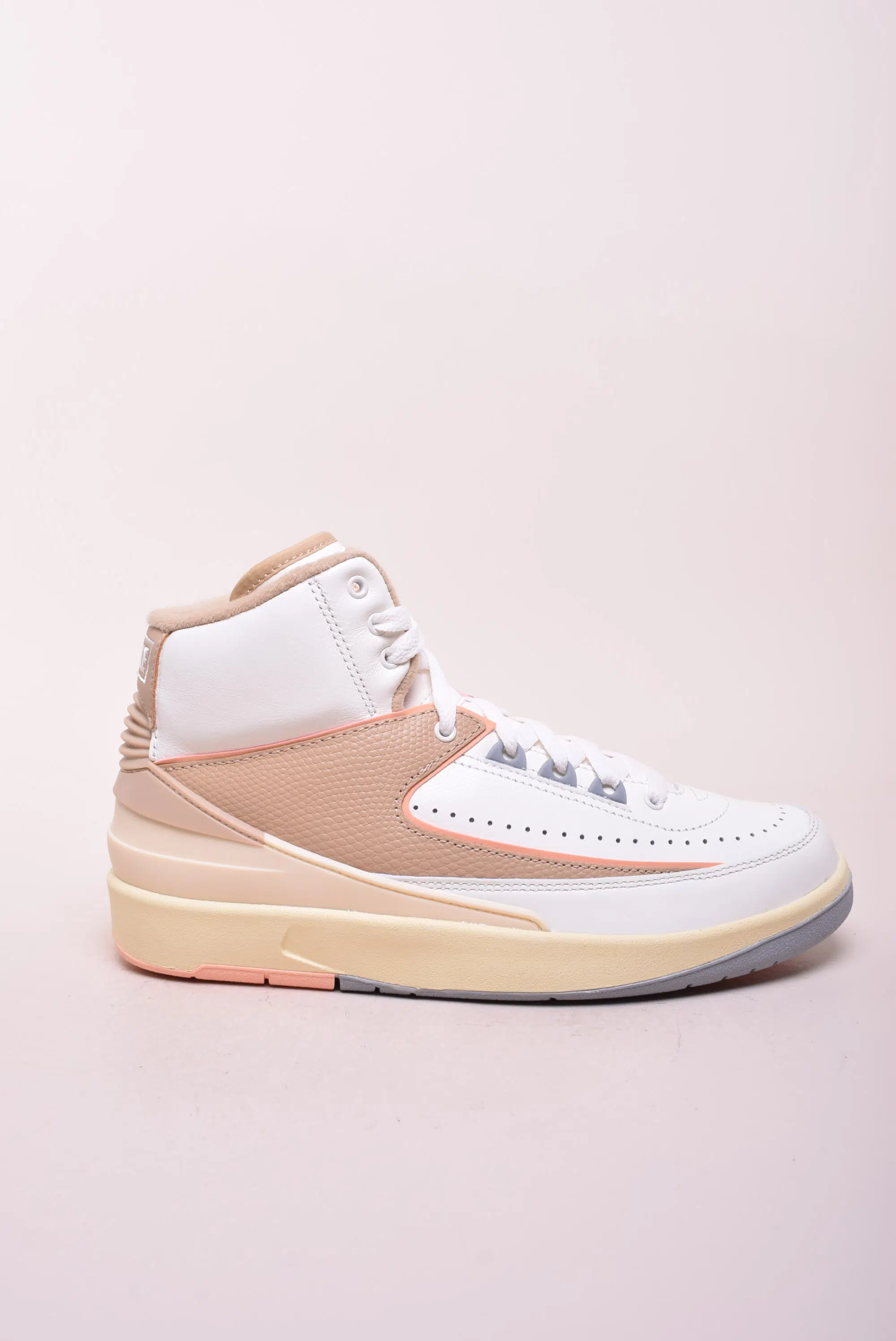 Sneakers dama Air Jordan 2 Retro