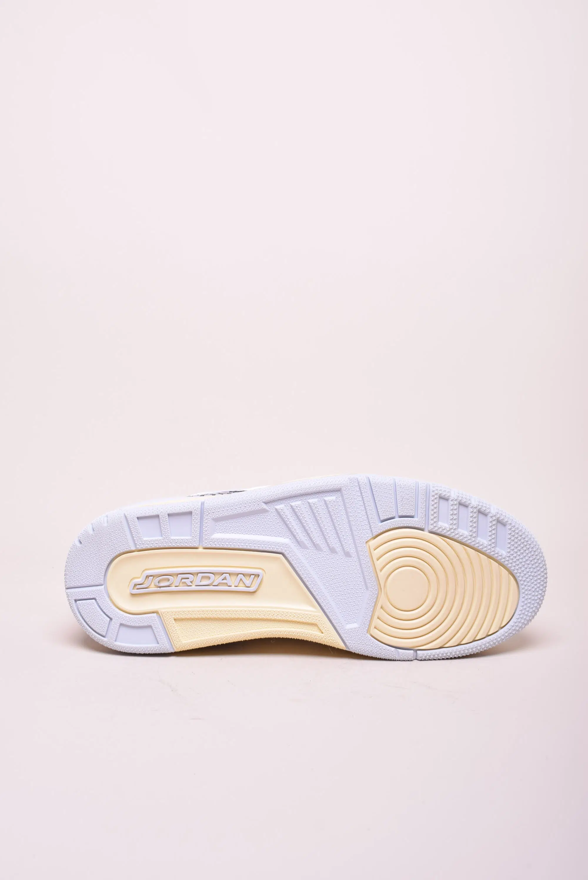 Sneakers dama Air Jordan Legacy 312 Low [1]