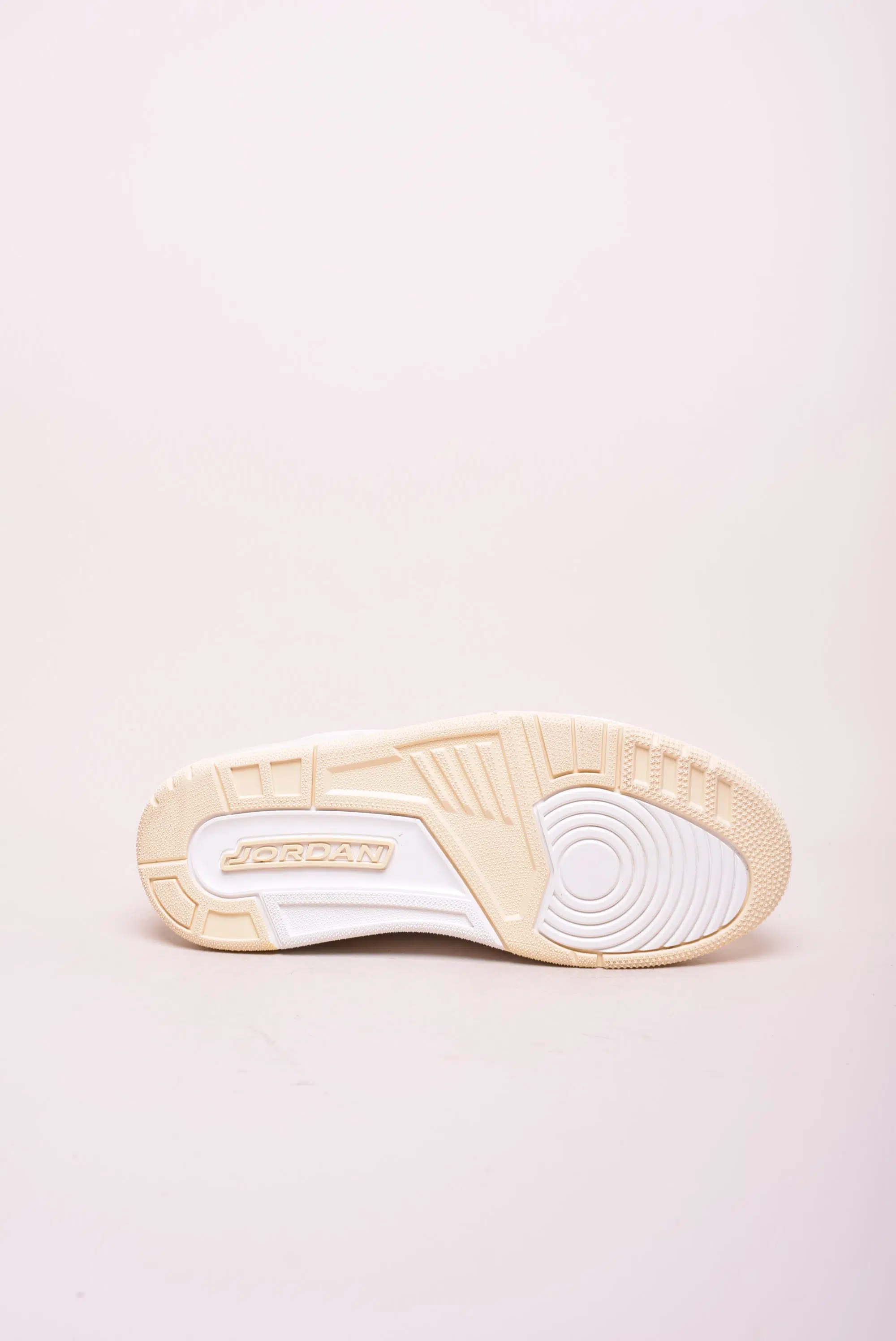 Sneakers dama Air Jordan Legacy 312 Low [1]