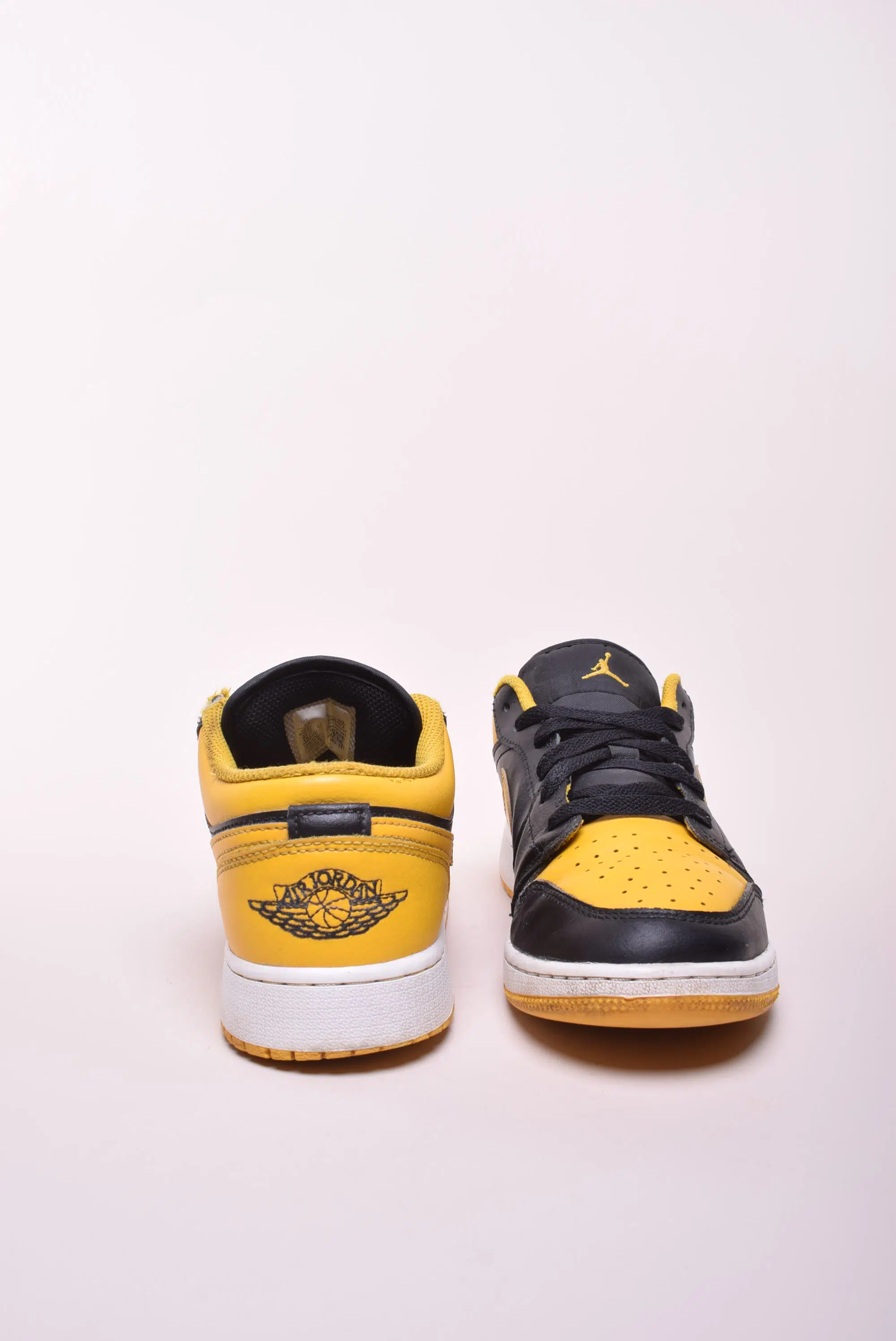 Sneakers dama Air Jordan Low [2]