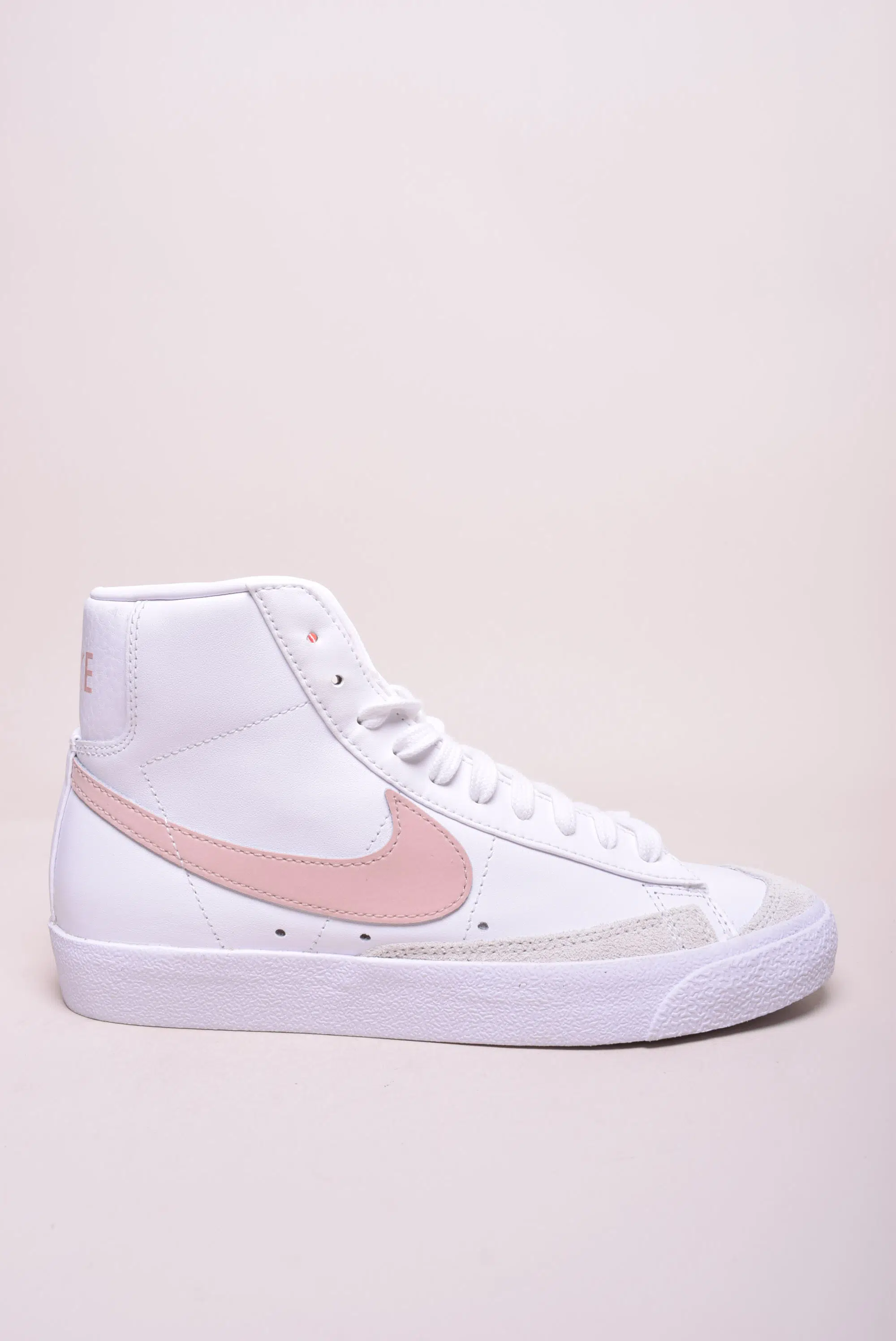 OUTLET - Sneakers dama Blazer Mid '77