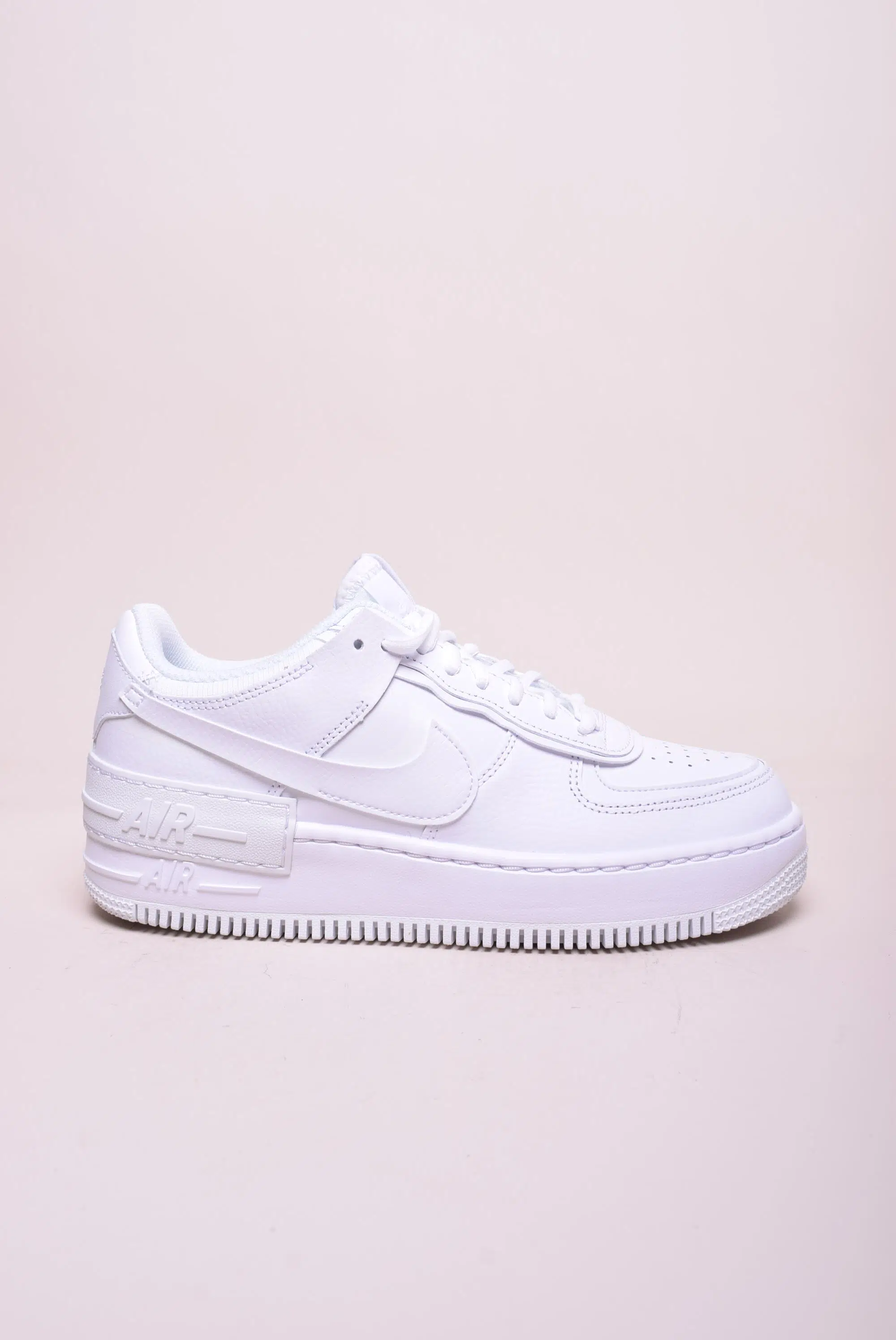 Încălțăminte damă - Sneakers dama cu platforma Air Force 1 Shadow
