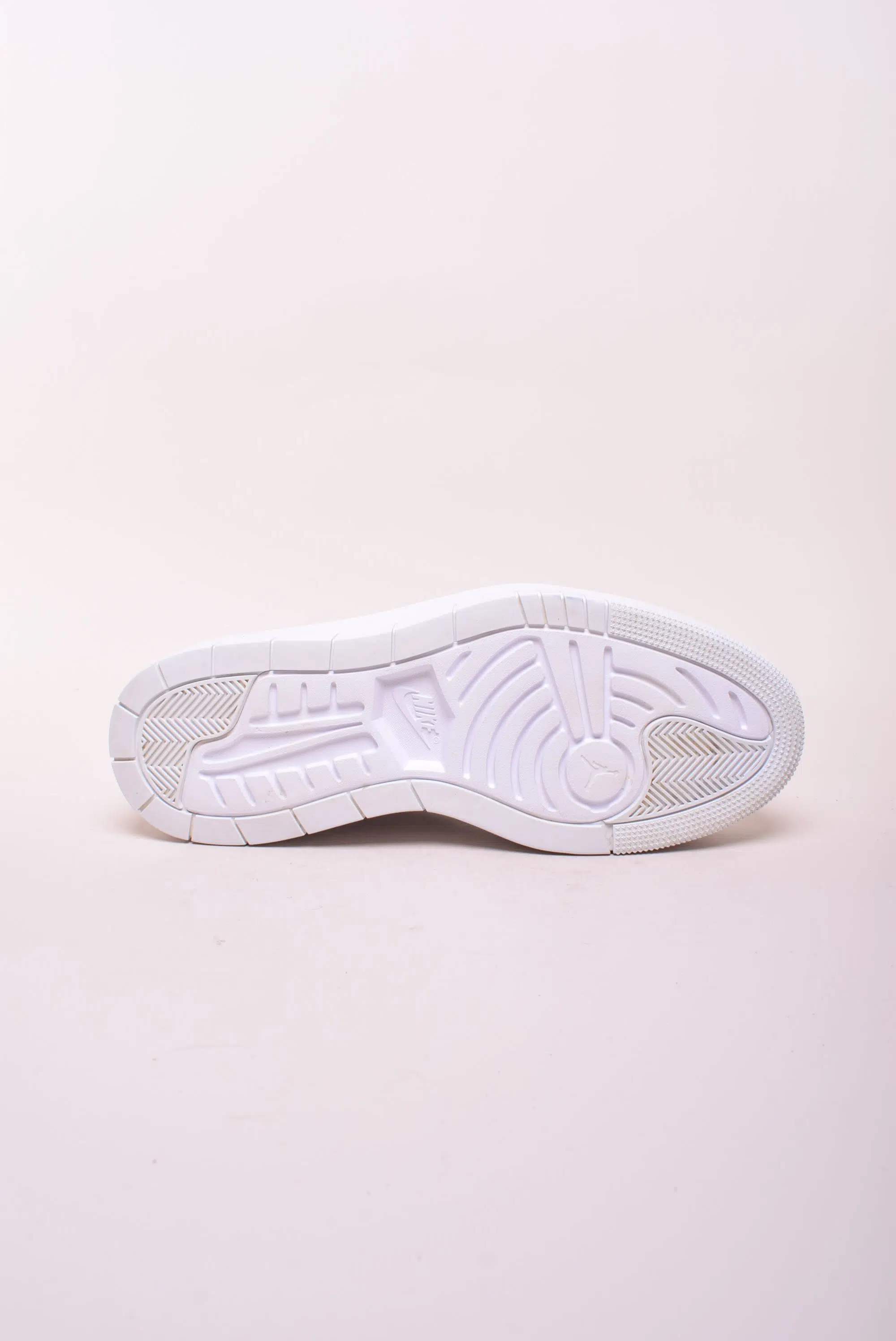 Sneakers dama cu platforma Air Jordan 1 Elevate Low [1]