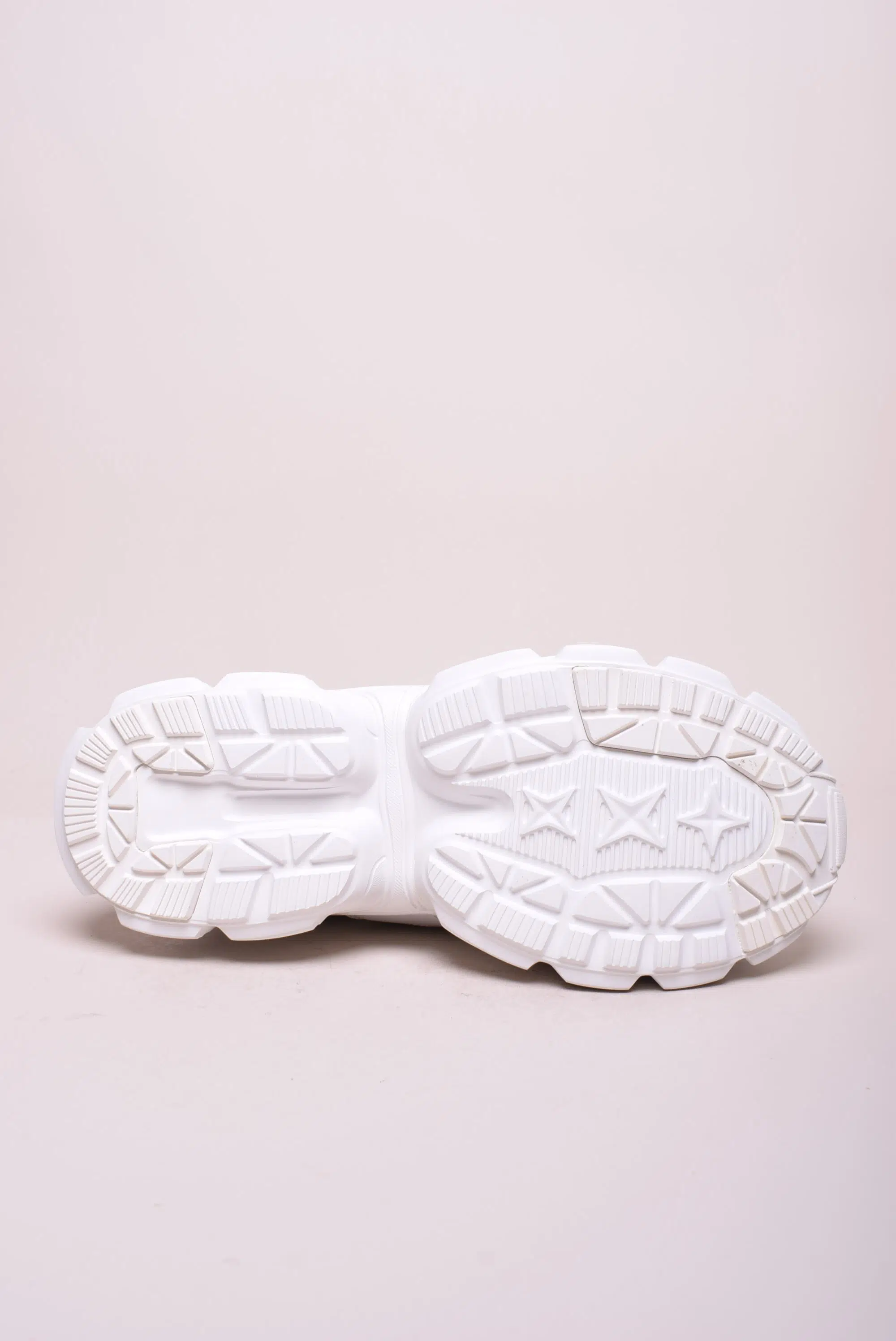 Sneakers dama cu platforma de lucru, cu bombeu metalic [1]
