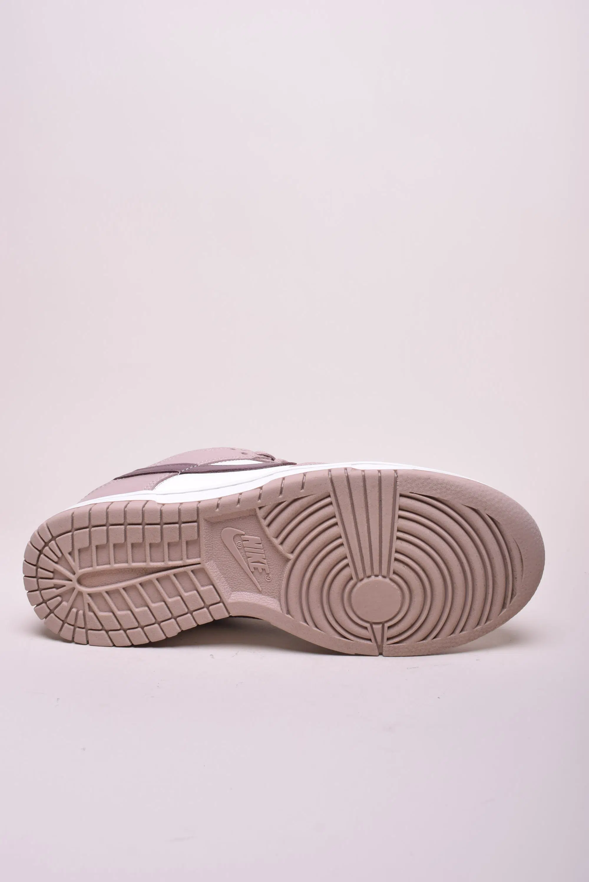 Sneakers dama Dunk Low [1]