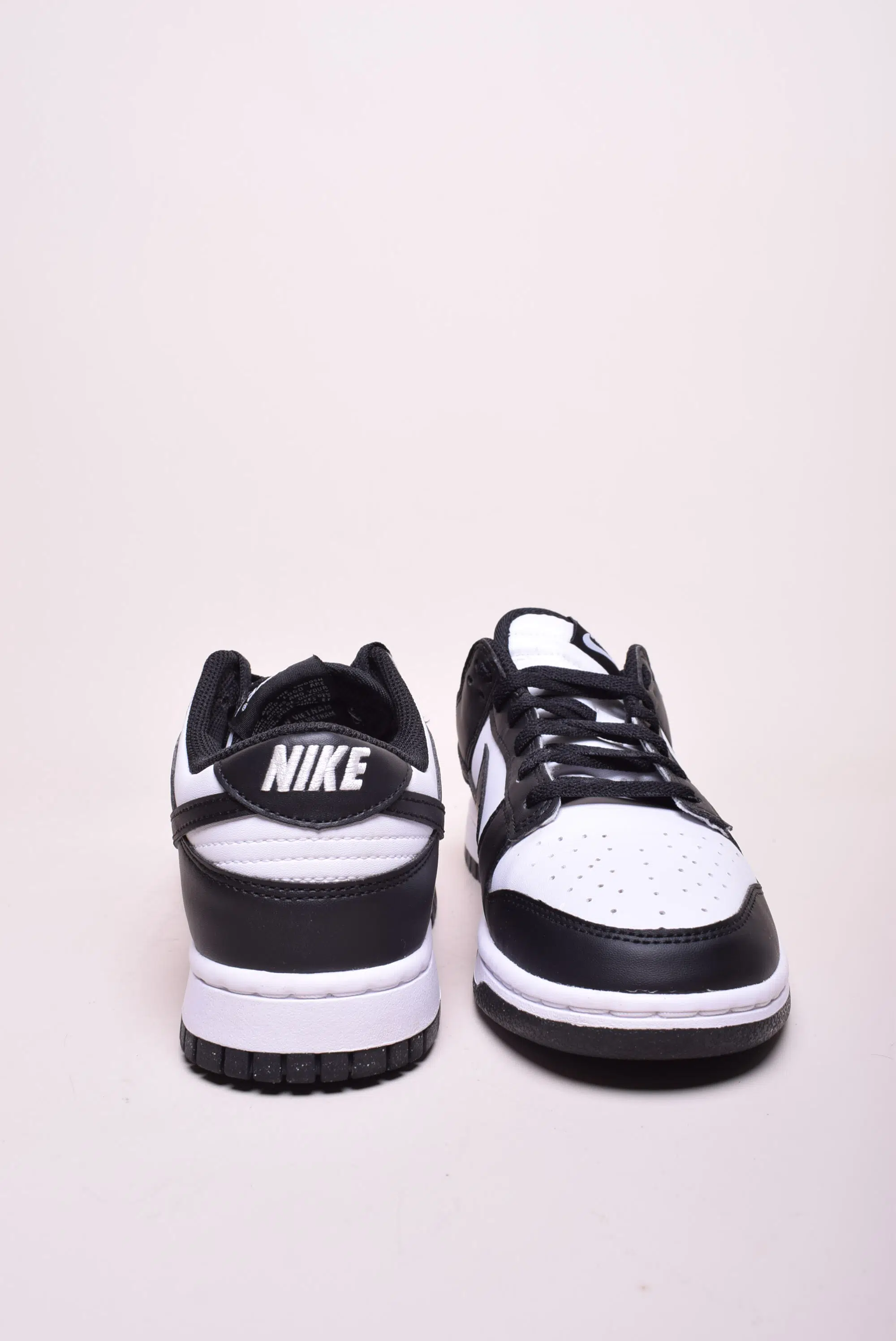 Sneakers dama Dunk Low Next Nature [2]