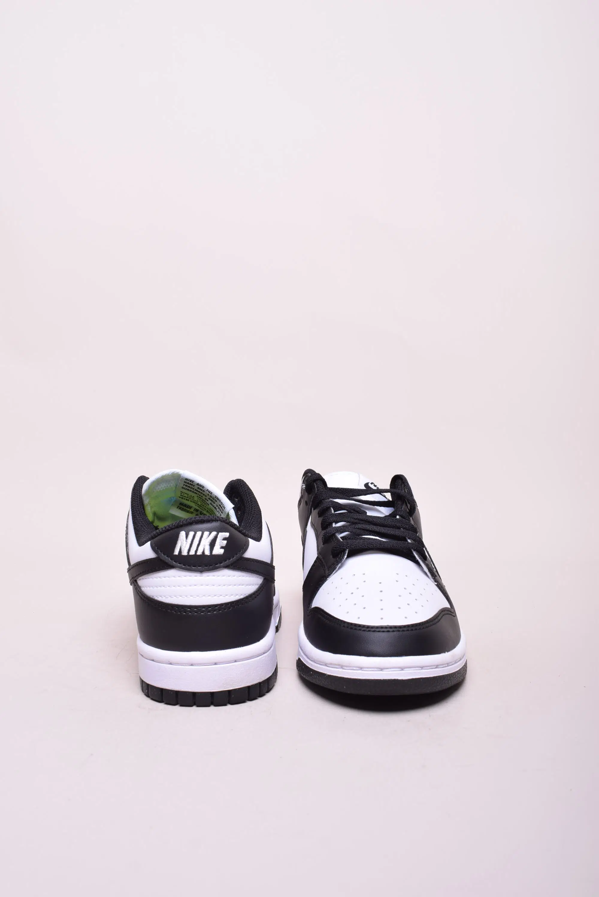 Sneakers dama Dunk Low Next Nature [2]