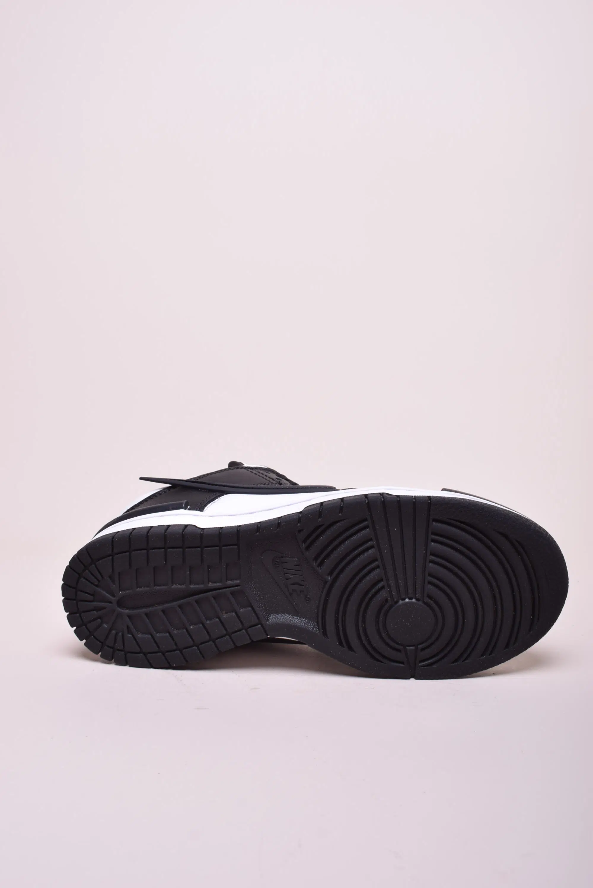 Sneakers dama Dunk Low Twist Panda [1]