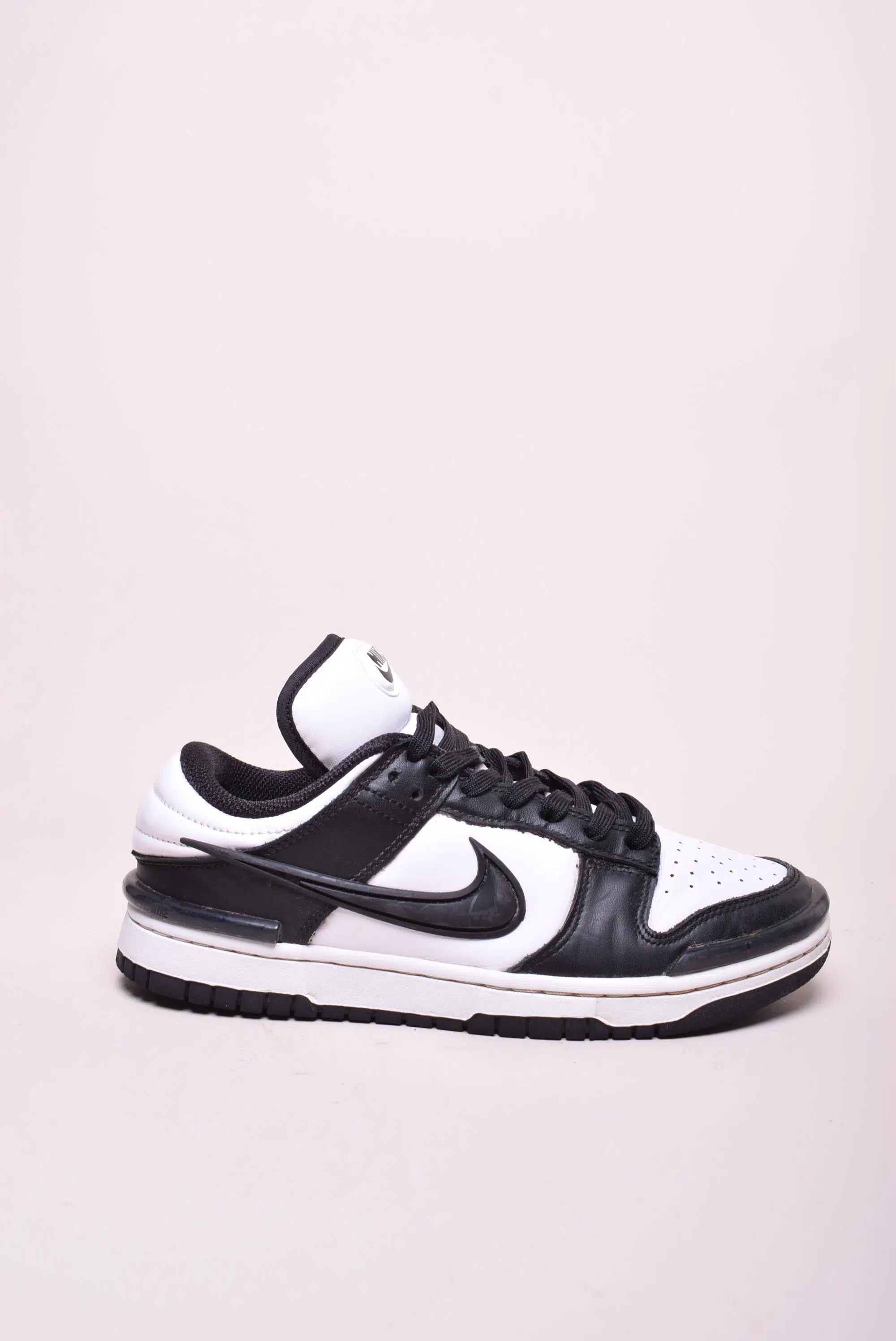 Pantofi sport și teniși damă - Sneakers dama Dunk Low Twist Panda