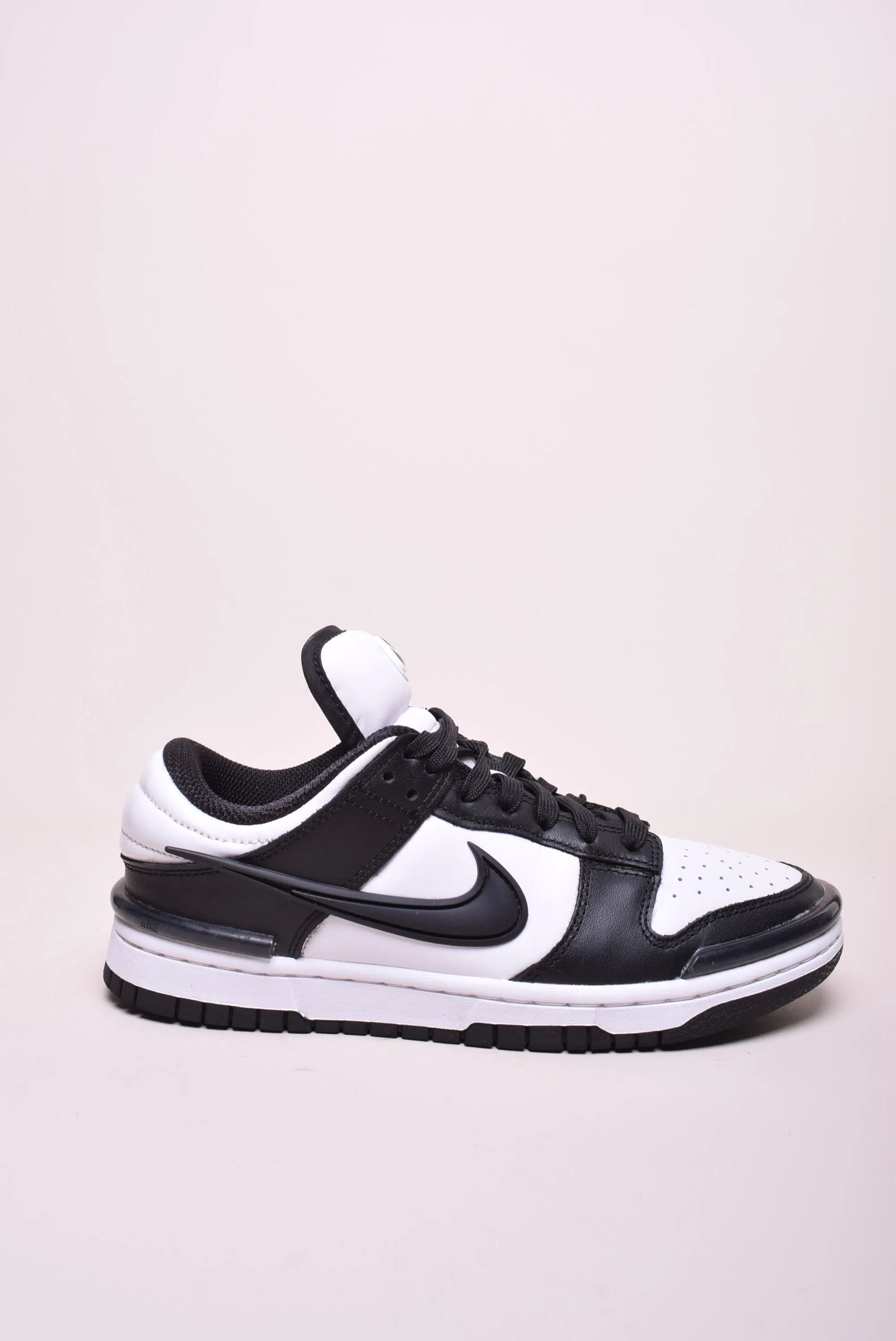 Pantofi sport și teniși damă - Sneakers dama Dunk Low Twist Panda