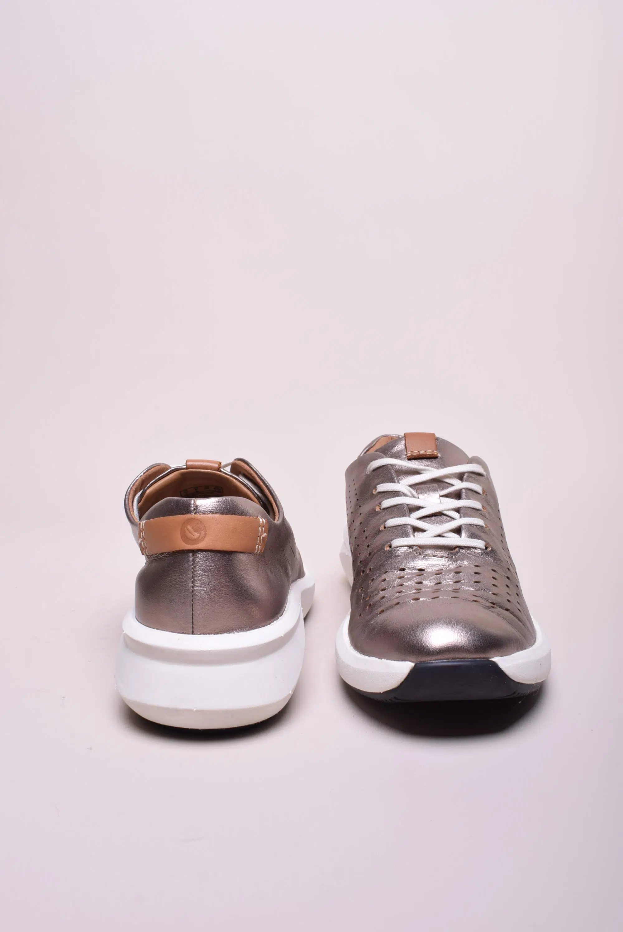 Sneakers dama perforați [2]