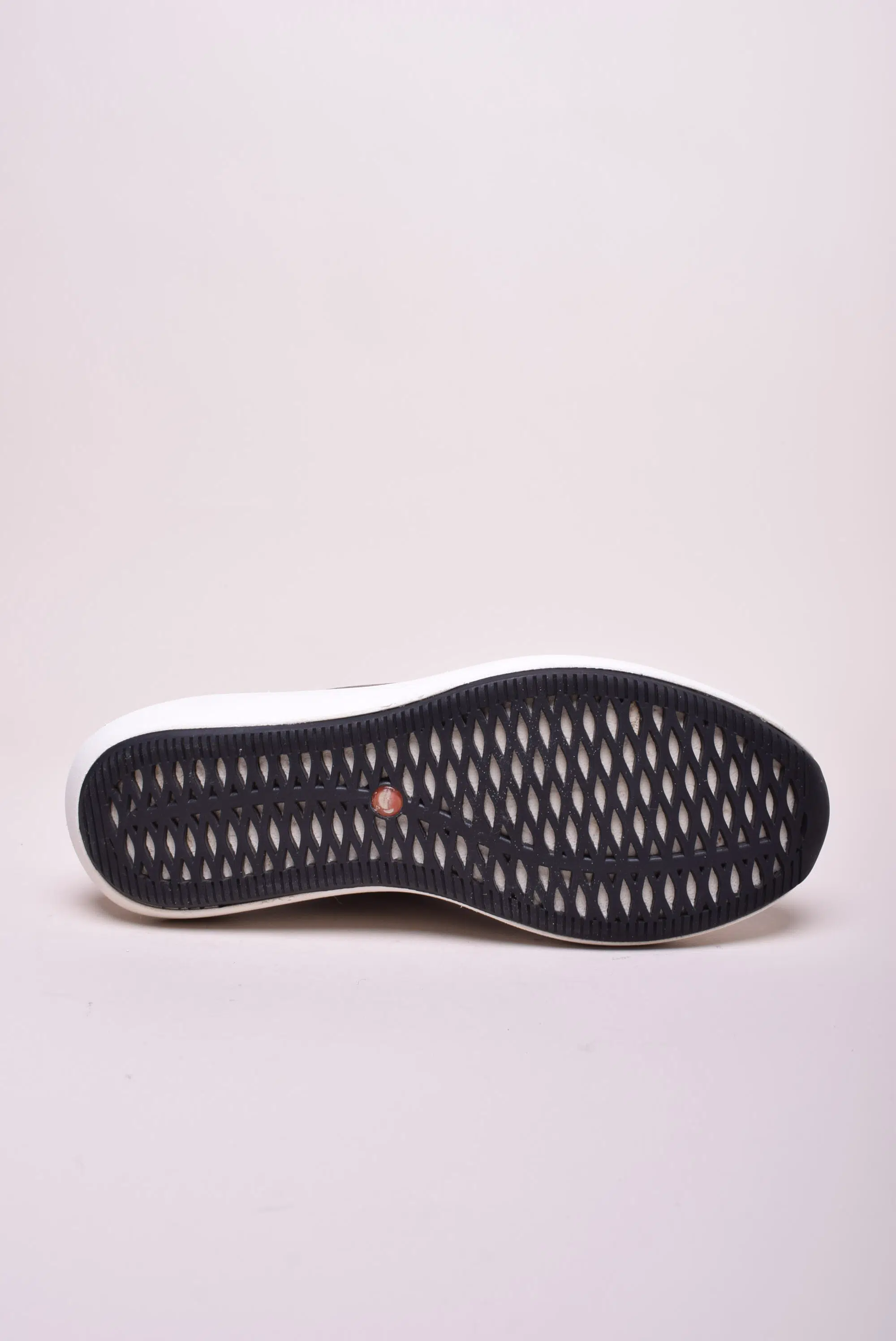 Sneakers dama perforați [1]