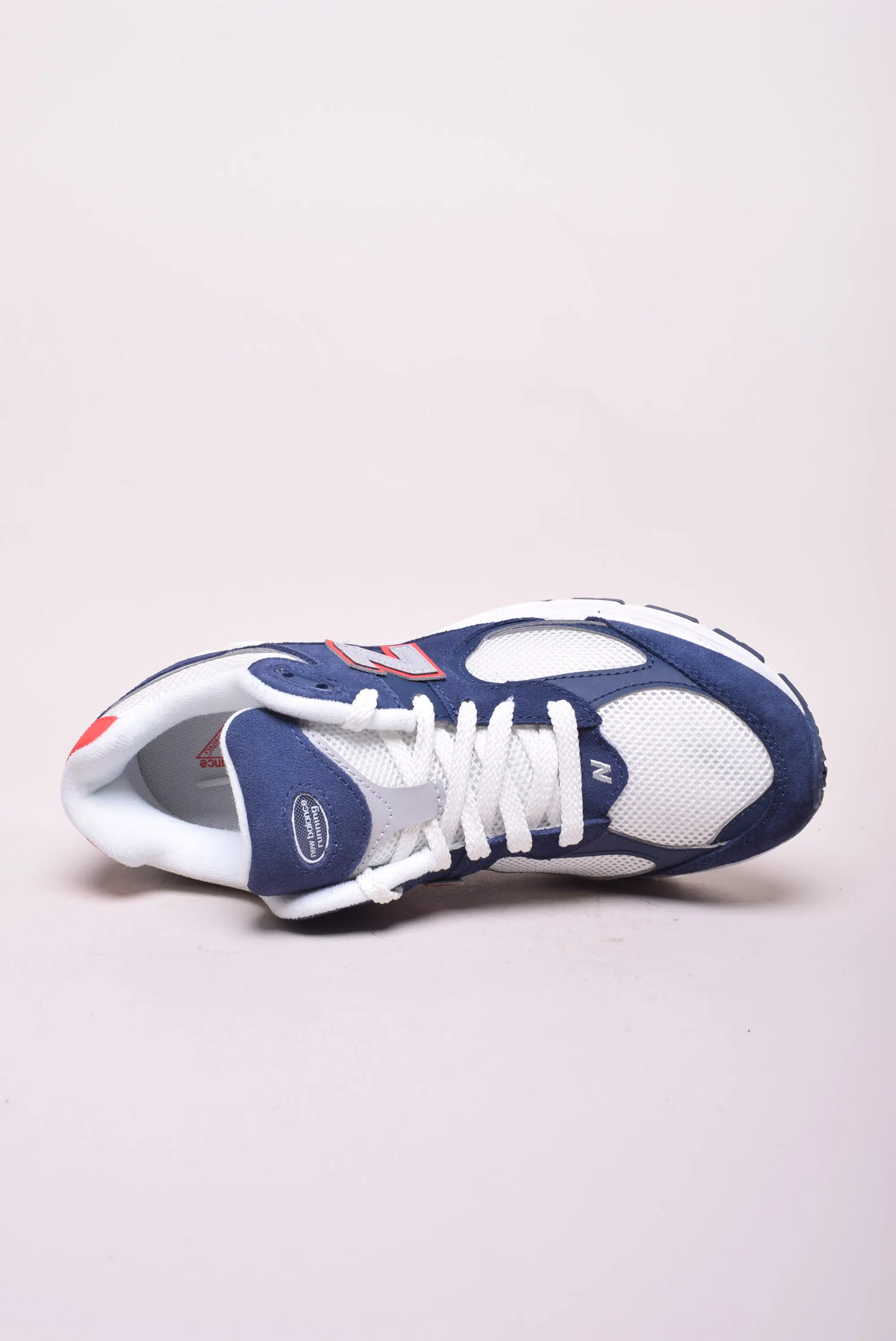 Sneakers unisex 2002R [3]